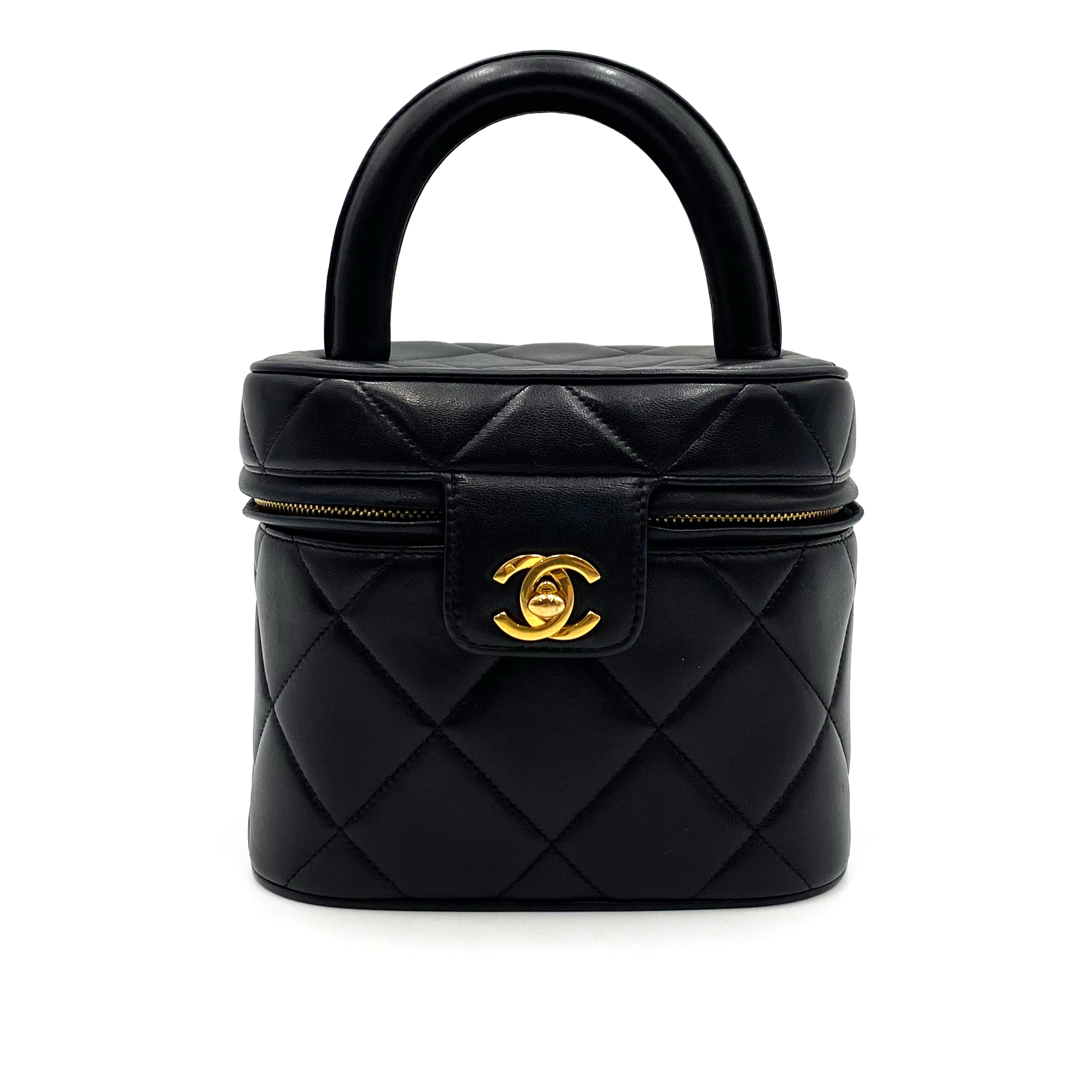 CHANEL VINTAGE VANITY HAND BAG BLACK LAMB SKIN 90237314
