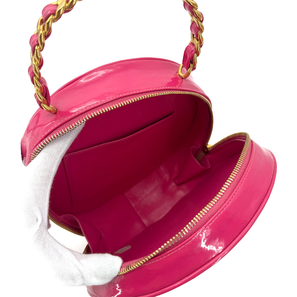 CHANEL VINTAGE MATELASSE ROUND VANITY HAND BAG PINK ENAMEL 90242659