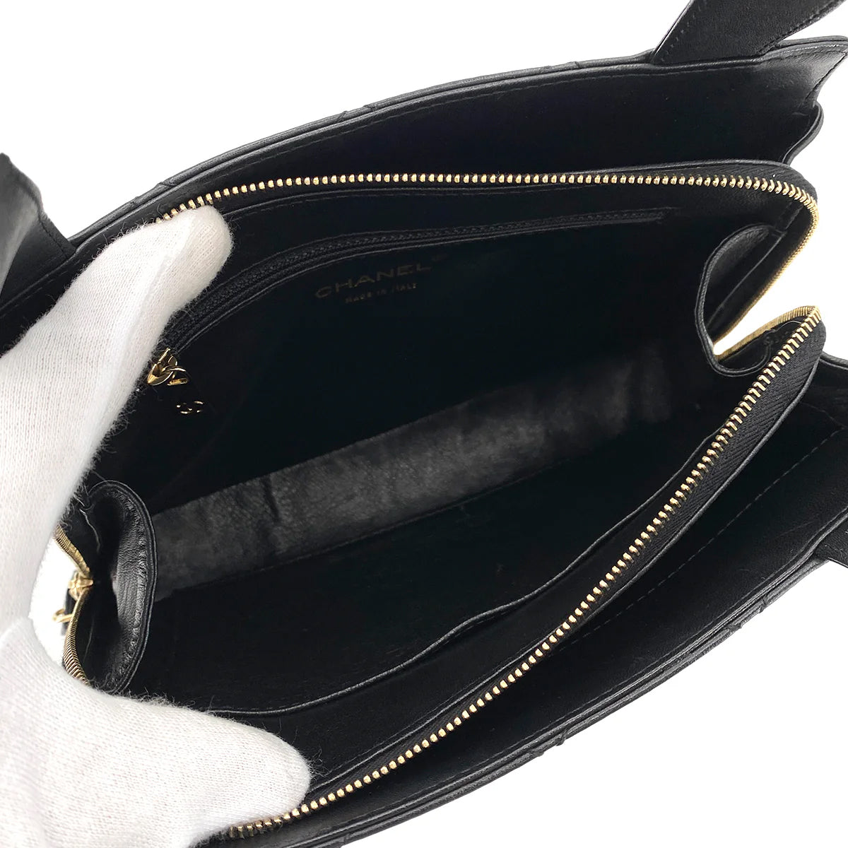 CHANEL VINTAGE MATELASSE HAND BAG BLACK LAMB SKIN 90246921