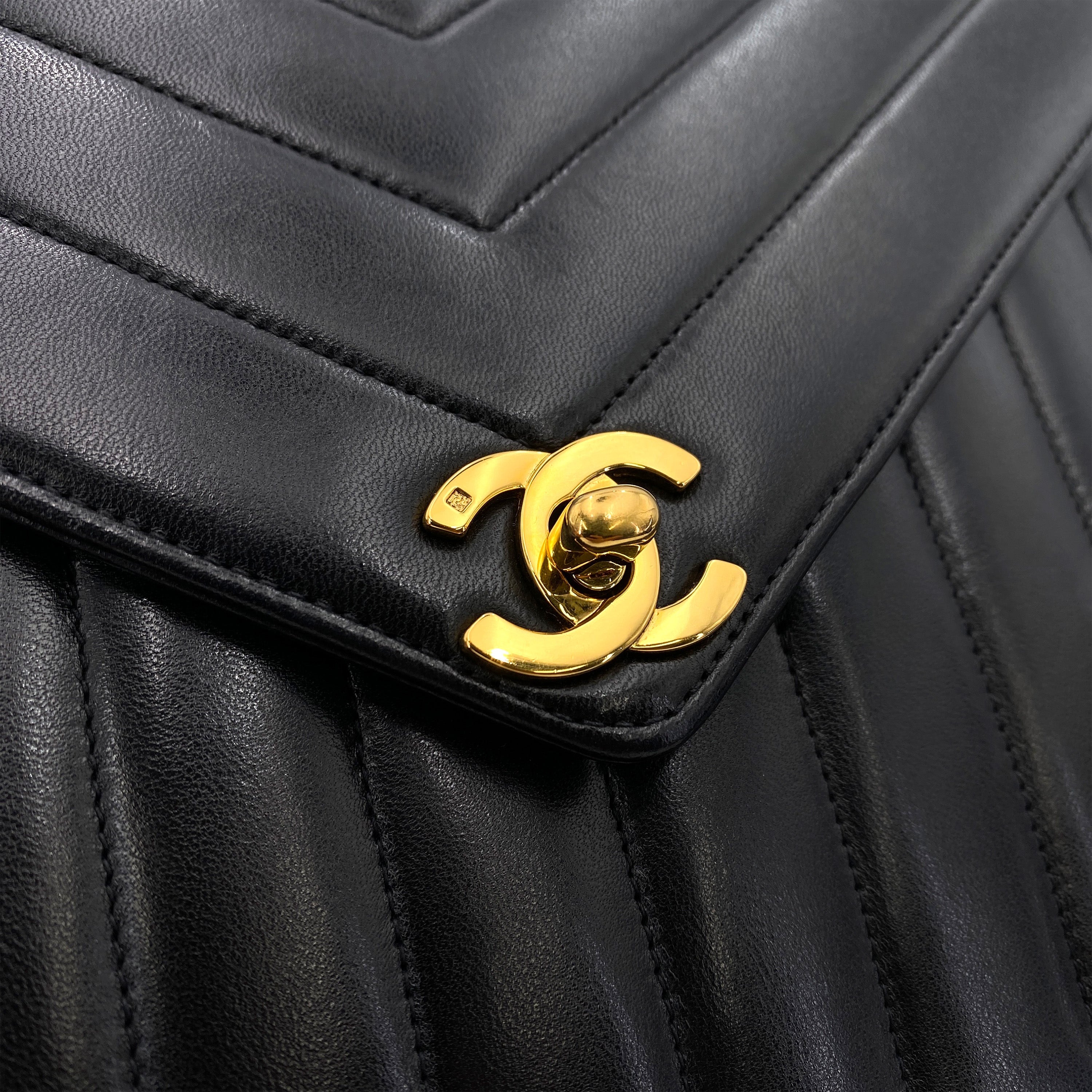 CHANEL VINTAGE MADEMOISELLE CHAIN SHOULDER BAG BLACK LAMB SKIN 90247089