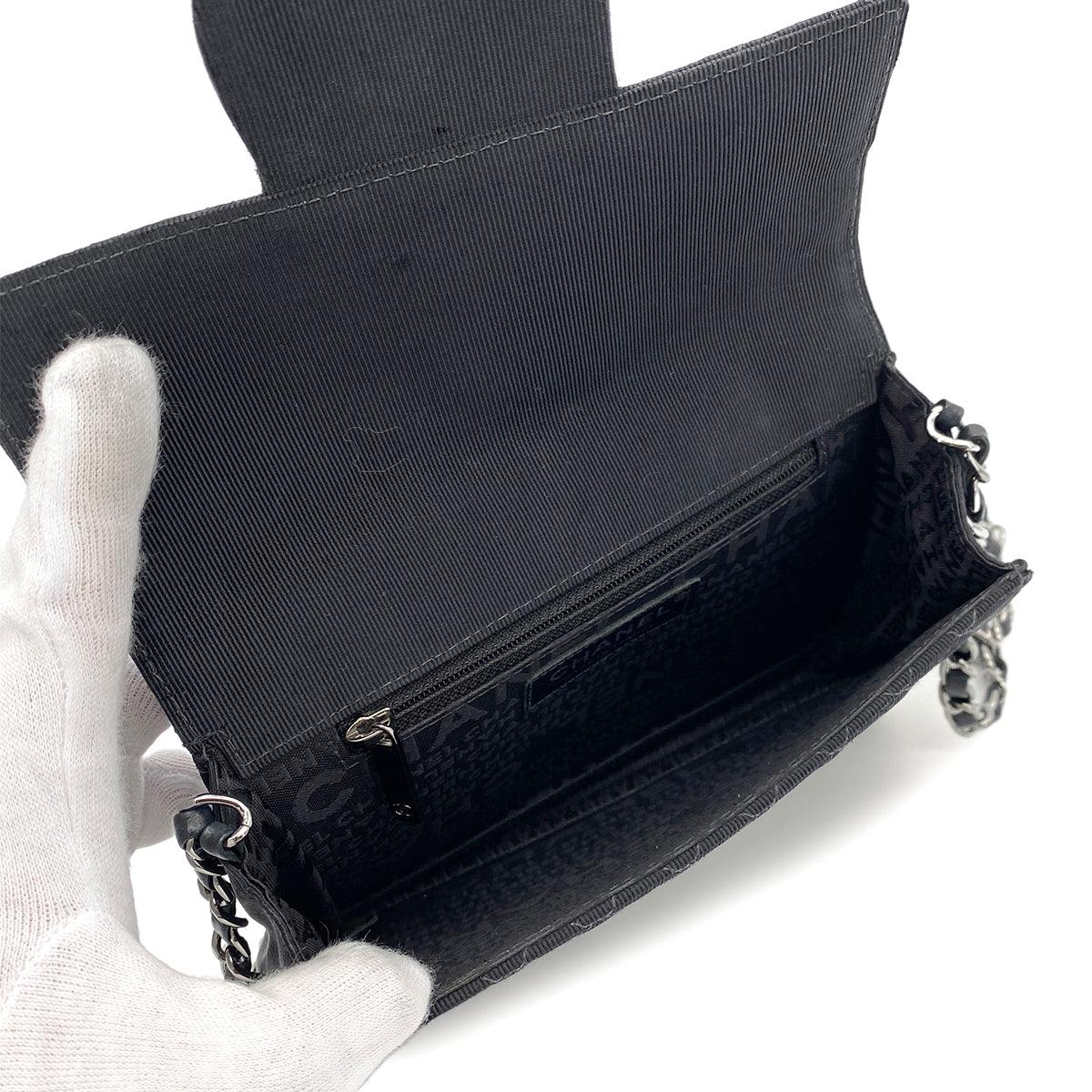 CHANEL VINTAGE EMBLEM CHAIN SHOULDER BAG BLACK CANVAS 90254623