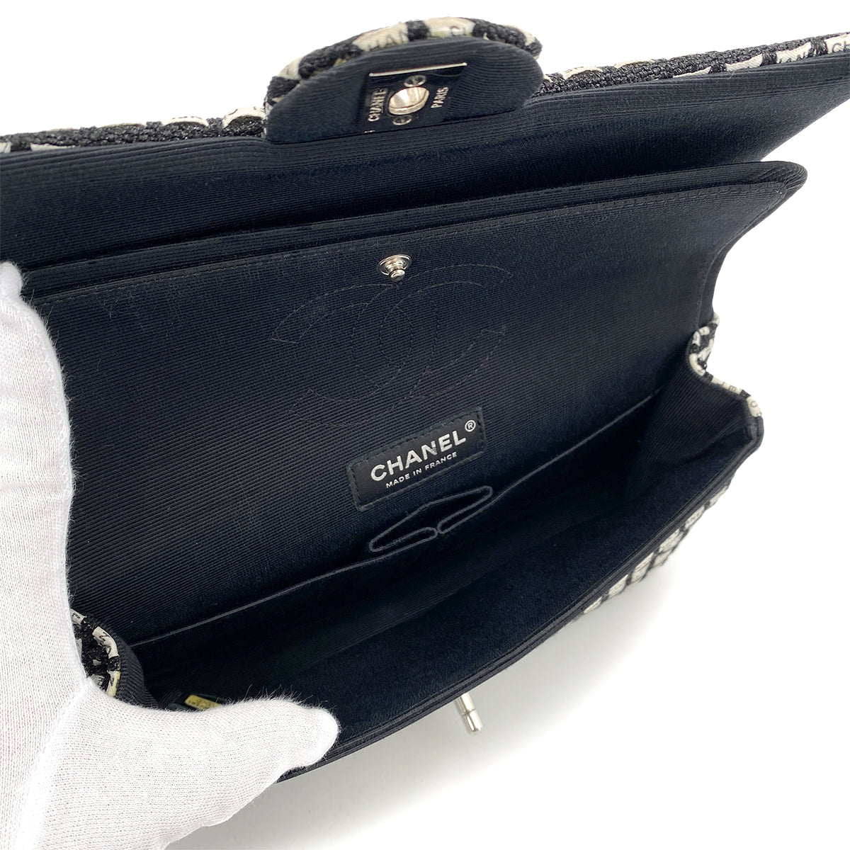 CHANEL CHAIN SHOULDER BAG BLACK WHITE CANVAS 90256928