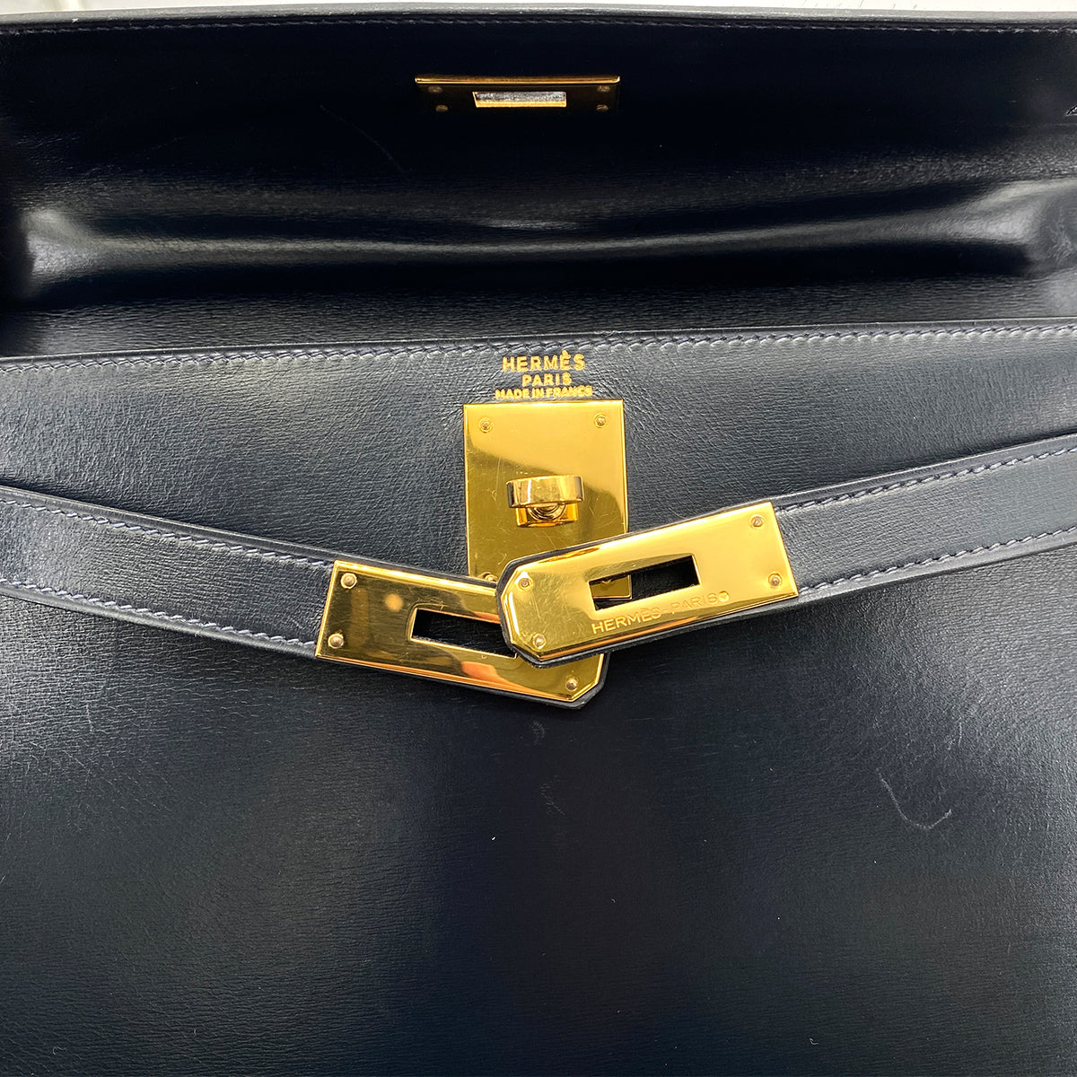 HERMES KELLY 28 SELLIER BLUE INDIGO BOXCALF HAND BAG 〇R GHW 90258367