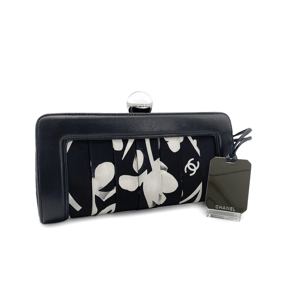 CHANEL VINTAGE CLUTCH BAG BLACK LAMB SKIN SILK 90272489