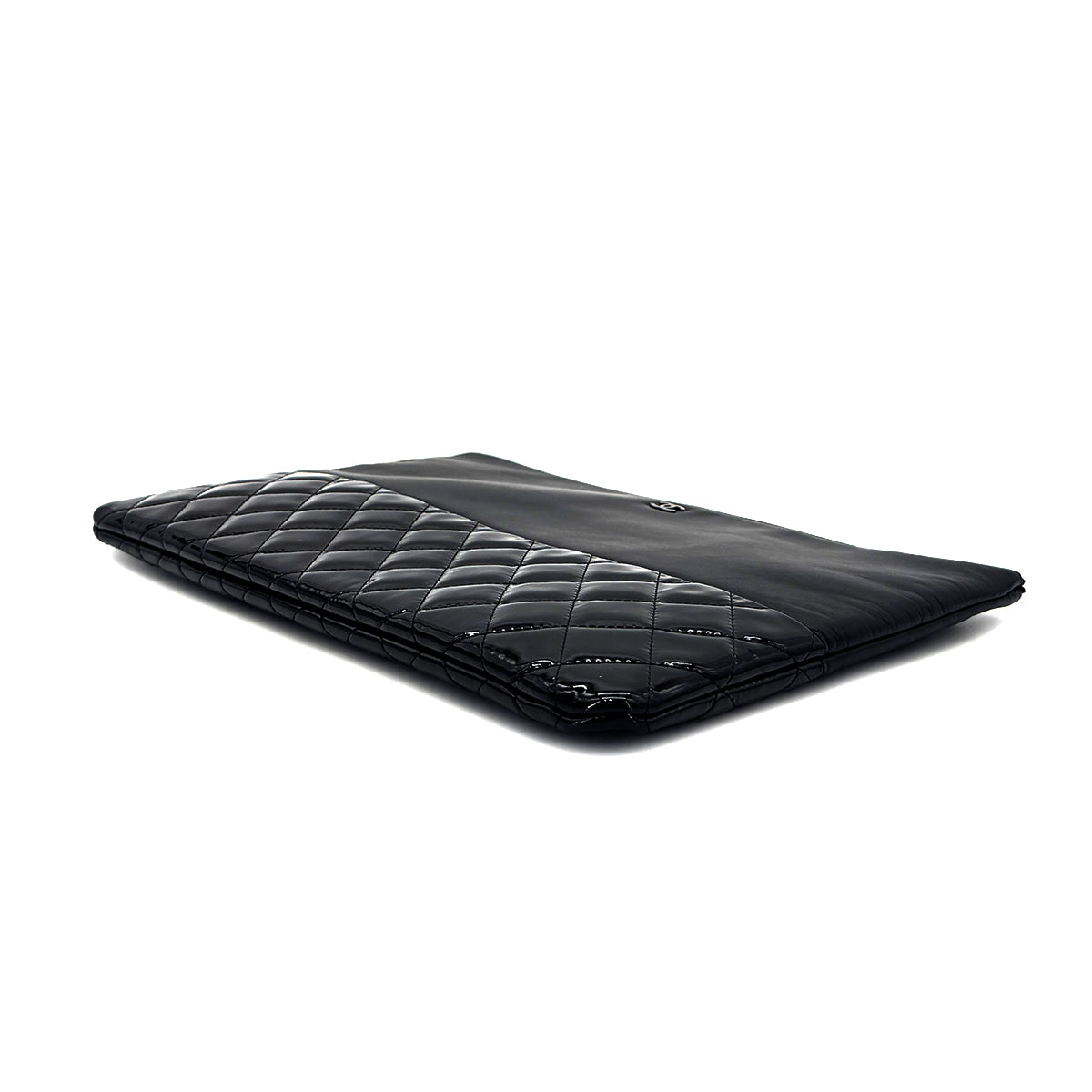 CHANEL MATELASSE CLUTCH BAG BLACK ENAMEL LEATHER 90283110