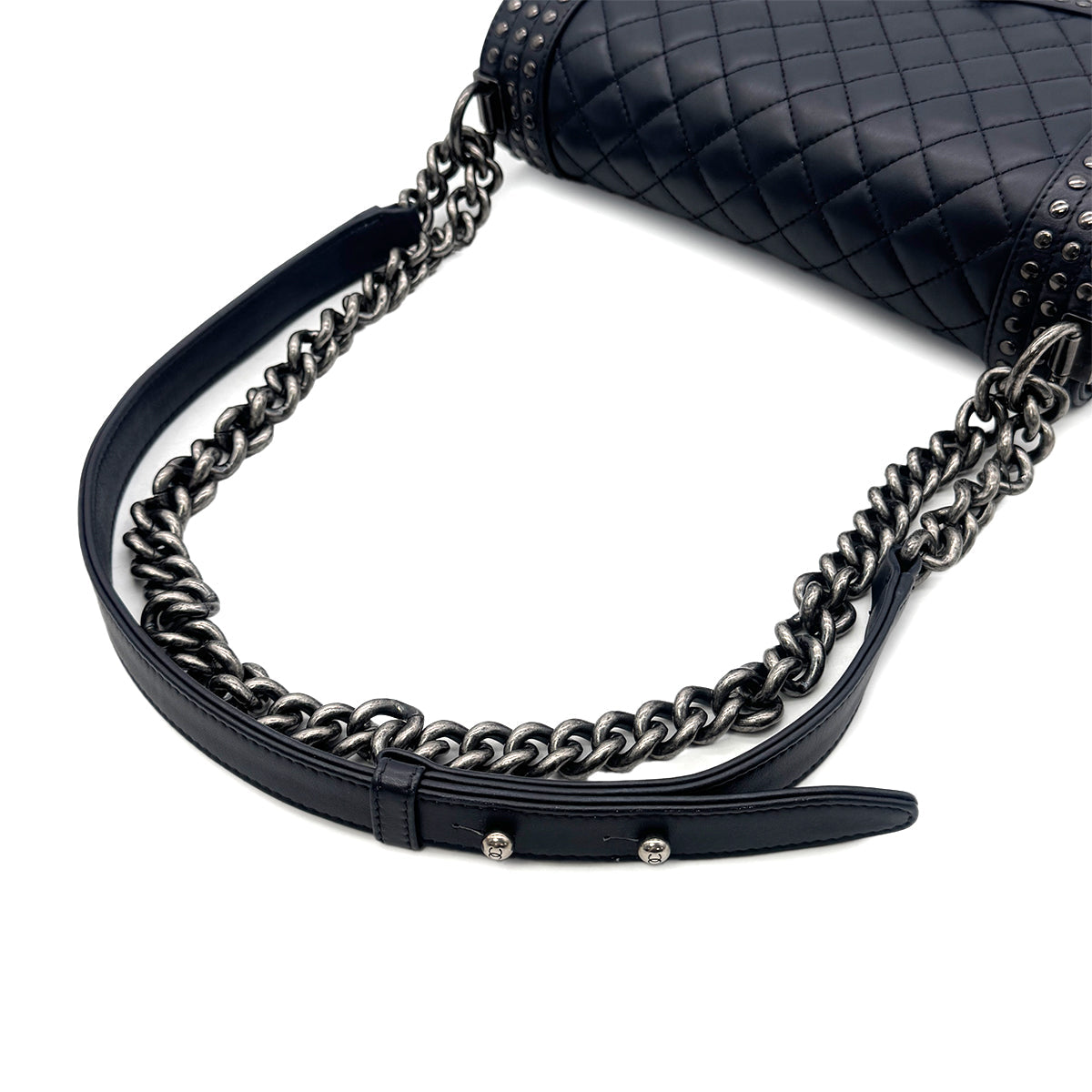 CHANEL BOY CHANEL CHAIN SHOULDER BAG NAVY LEATHER 90302646
