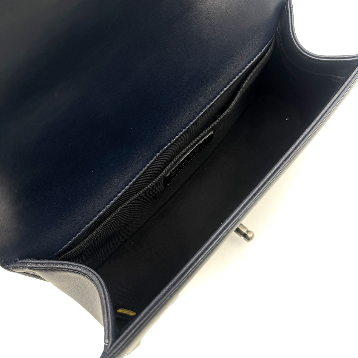 CHANEL BOY CHANEL CHAIN SHOULDER BAG NAVY LEATHER 90302646