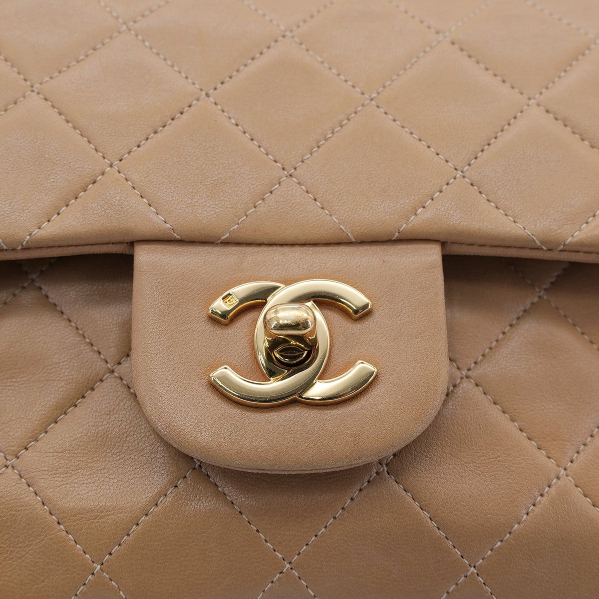 CHANEL VINTAGE CLASSIC FLAP SMALL CHAIN SHOULDER BAG CAMEL LAMB SKIN 90302649