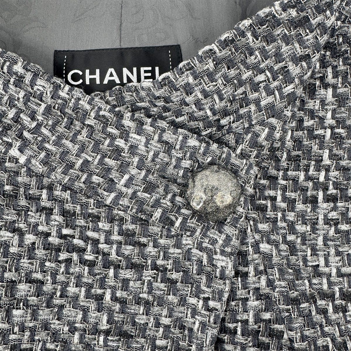 CHANEL CAMELLIA COCO BUTTON TWEED JACKET GRAY NYLON 50 P51 RTW 90303319 - PURPOSE