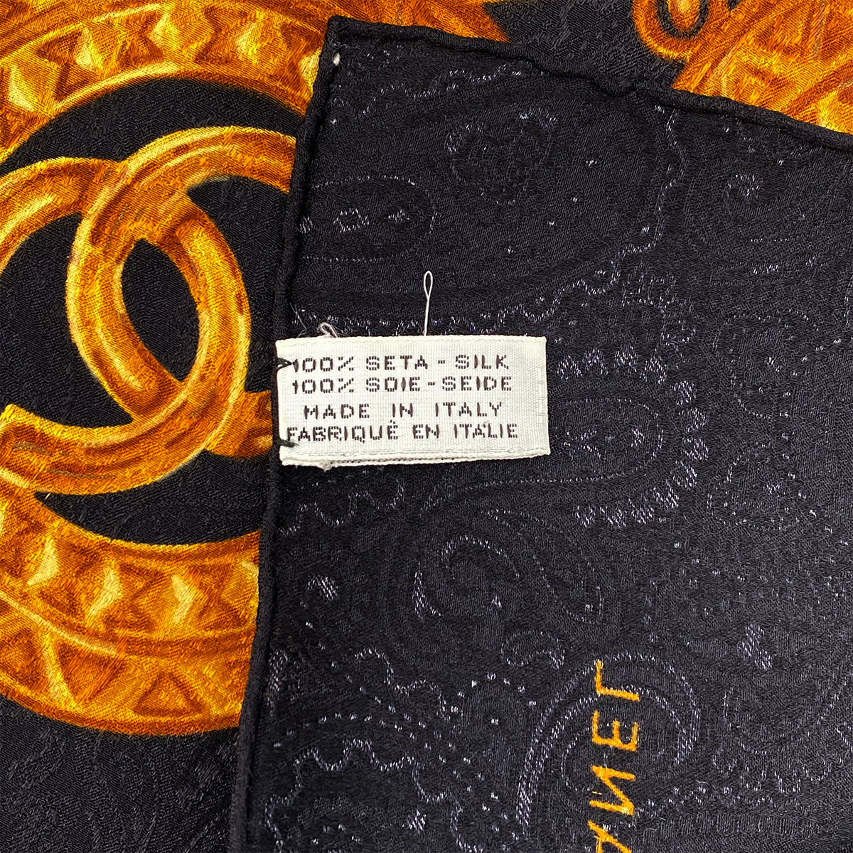 CHANEL VINTAGE SCARF BLACK GOLD SILK 90303501