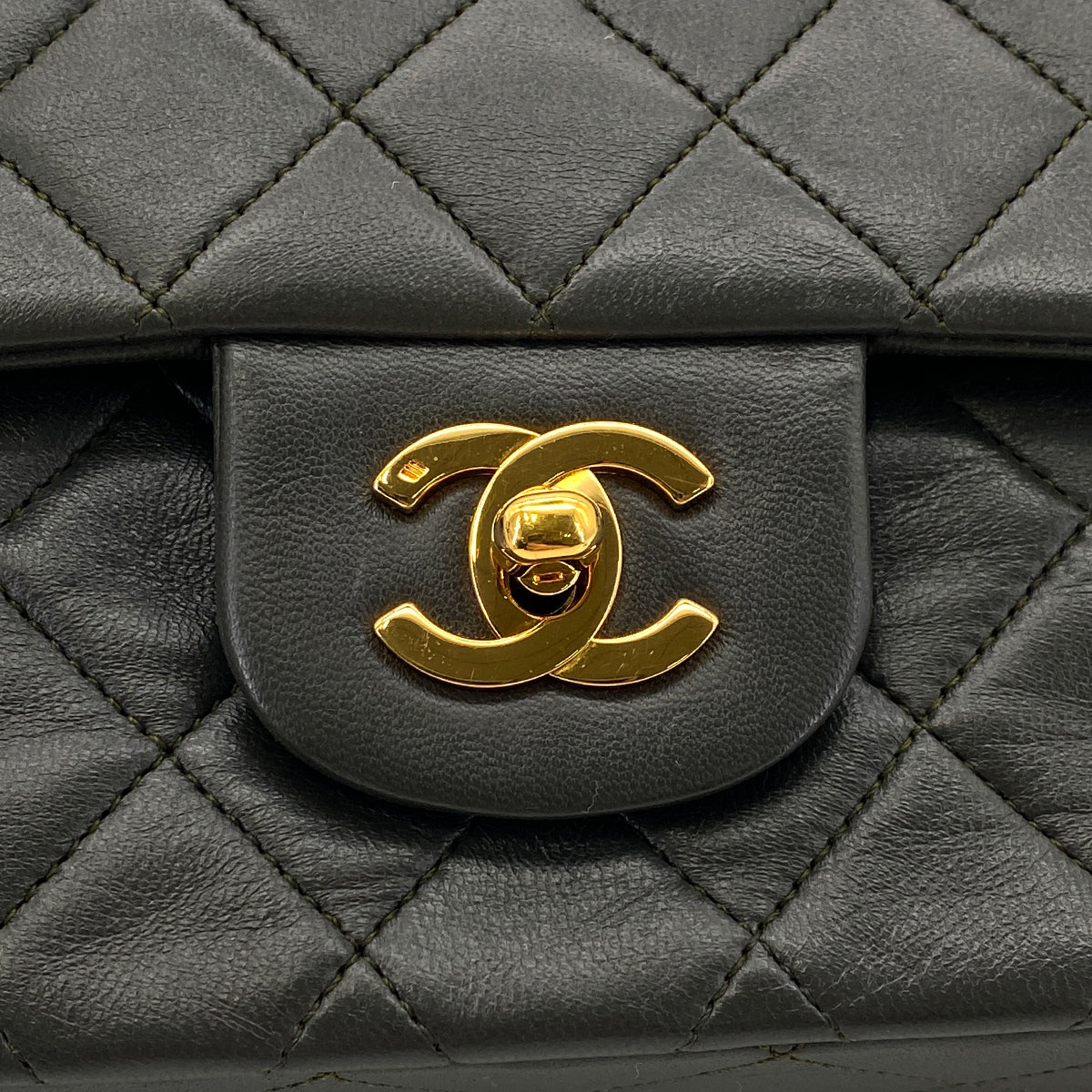 CHANEL VINTAGE CLASSIC FLAP MEDIUM CHAIN SHOULDER BAG KAHKI LAMB SKIN 90303729