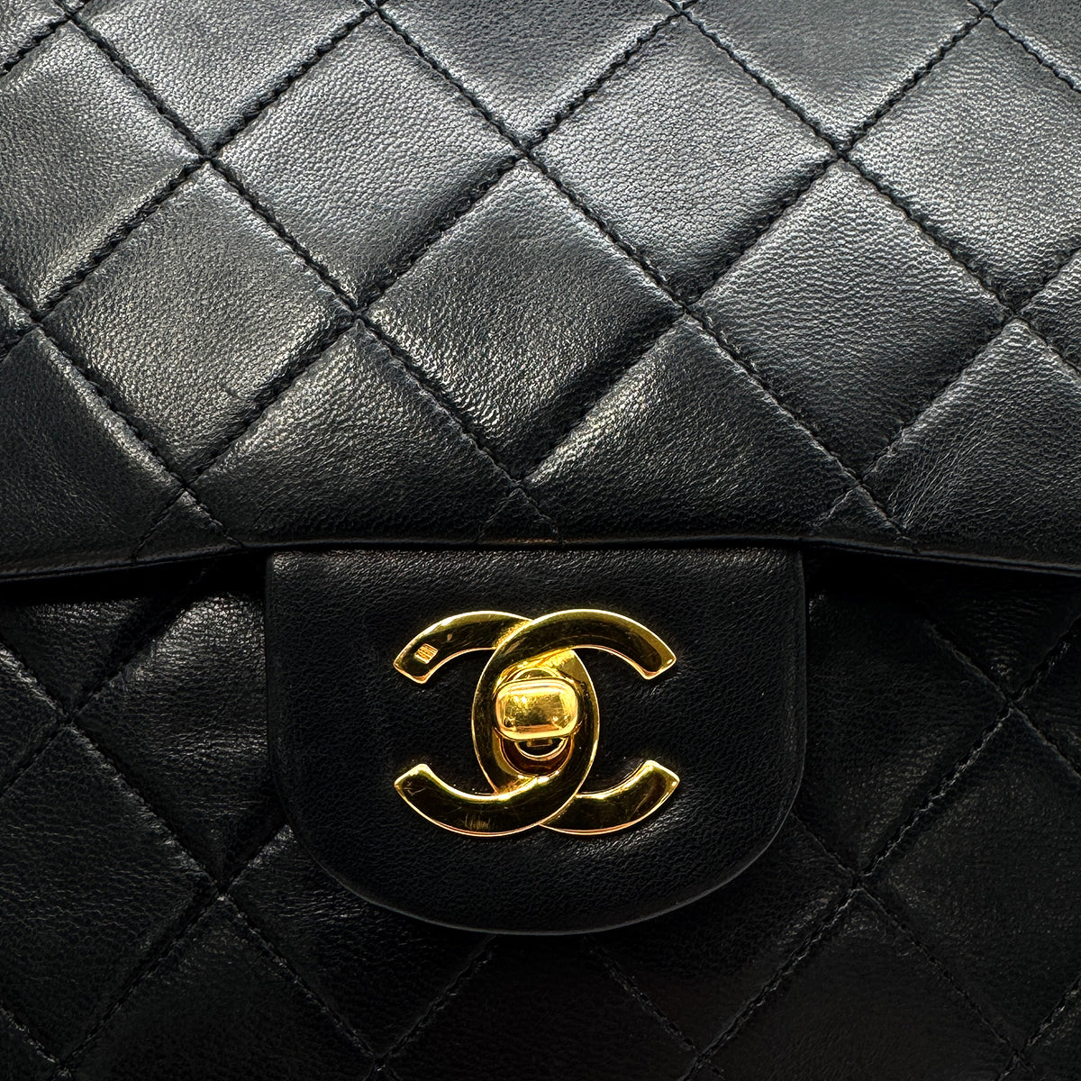 CHANEL VINTAGE CLASSIC FLAP MEDIUM CHAIN SHOULDER BAG BLACK LAMB SKIN 90305376