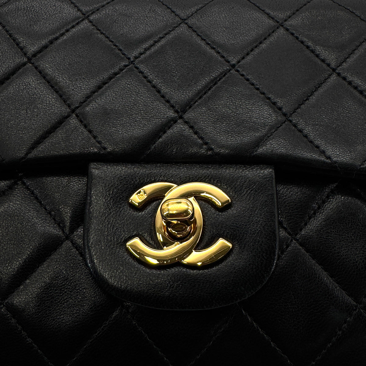 CHANEL VINTAGE CLASSIC FLAP SMALL CHAIN SHOULDER BAG BLACK LAMB SKIN 90305675