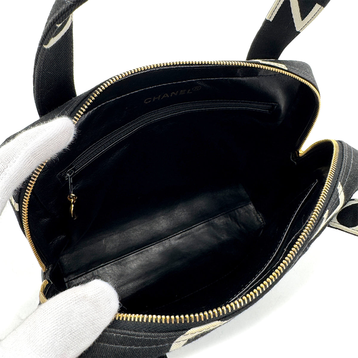 CHANEL VINTAGE MATELASSE LOGO HAND BAG BLACK WHITE CANVAS 90306000