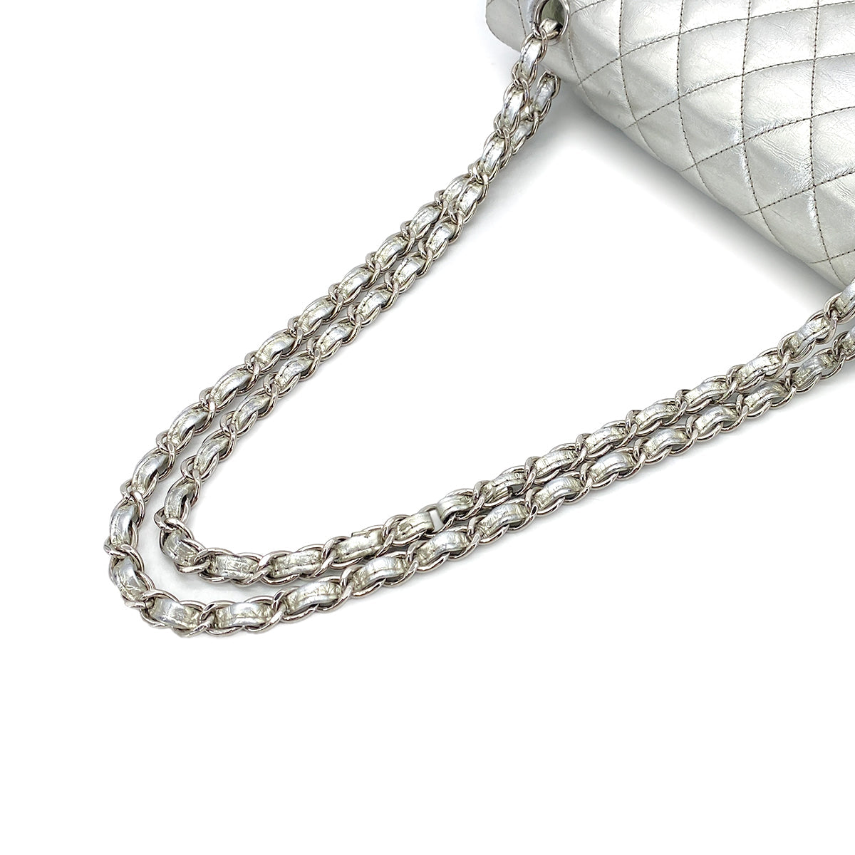 CHANEL VINTAGE MATELASSE CHAIN SHOULDER BAG SILVER LEATHER 90307026