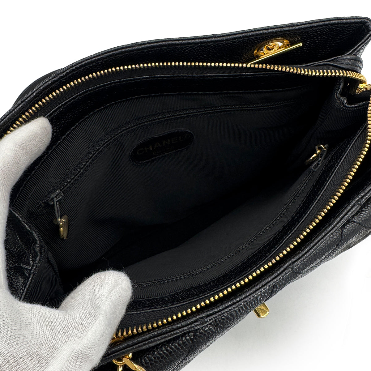 CHANEL VINTAGE MATELLASSE TURN LOCK CHAIN TOTE BAG BLACK CAVIAR SKIN 90308268