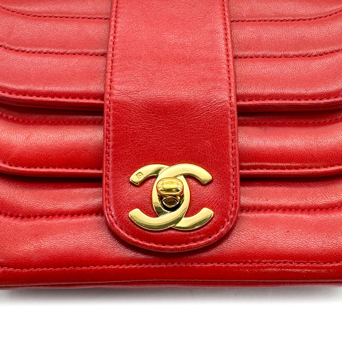 CHANEL VINTAGE MADEMOISELLE CHAIN SHOULDER BAG RED LAMB SKIN 90308988