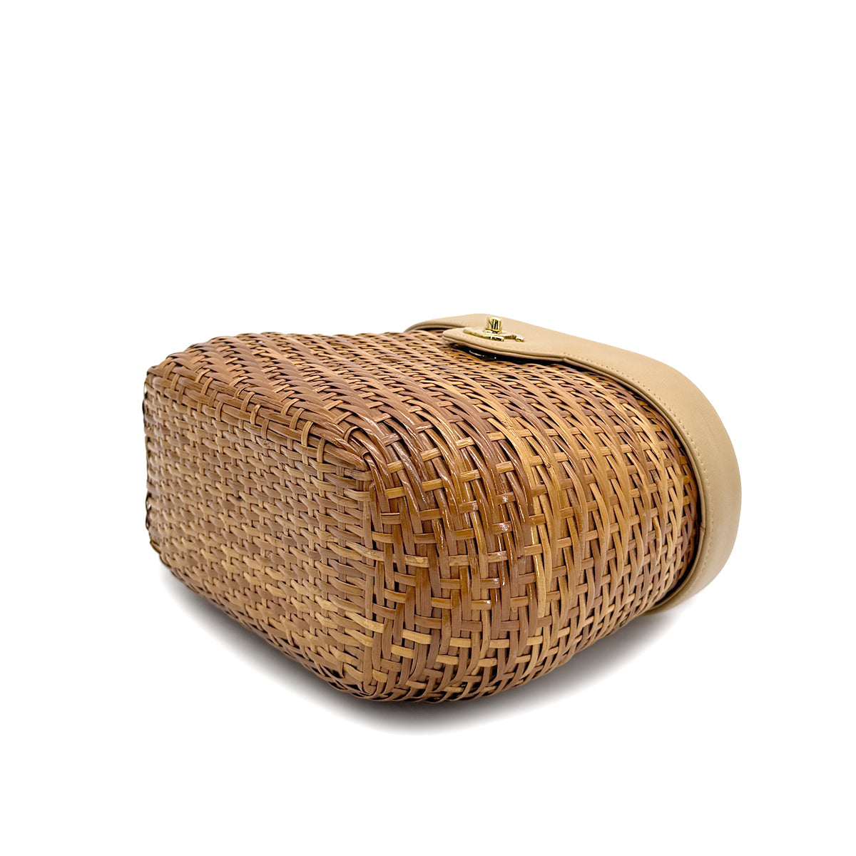 VINTAGE CHANEL COCOMARK TURN LOCK BASKET CHAIN SHOULDER BAG BEIGE RATTAN LAMB SKIN GOLD HARDWARE 90321145