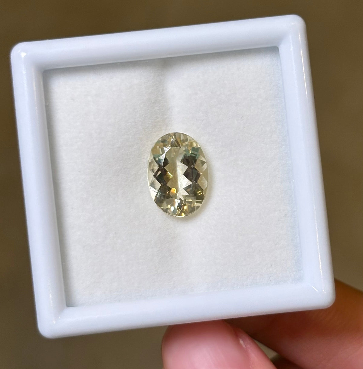 2.86ct Golden Beryl Oval (Heliodor) THAIC0999