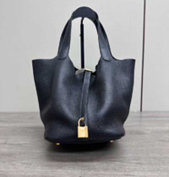 HERMES Black Gold Basket Handbag 22 3042605274865