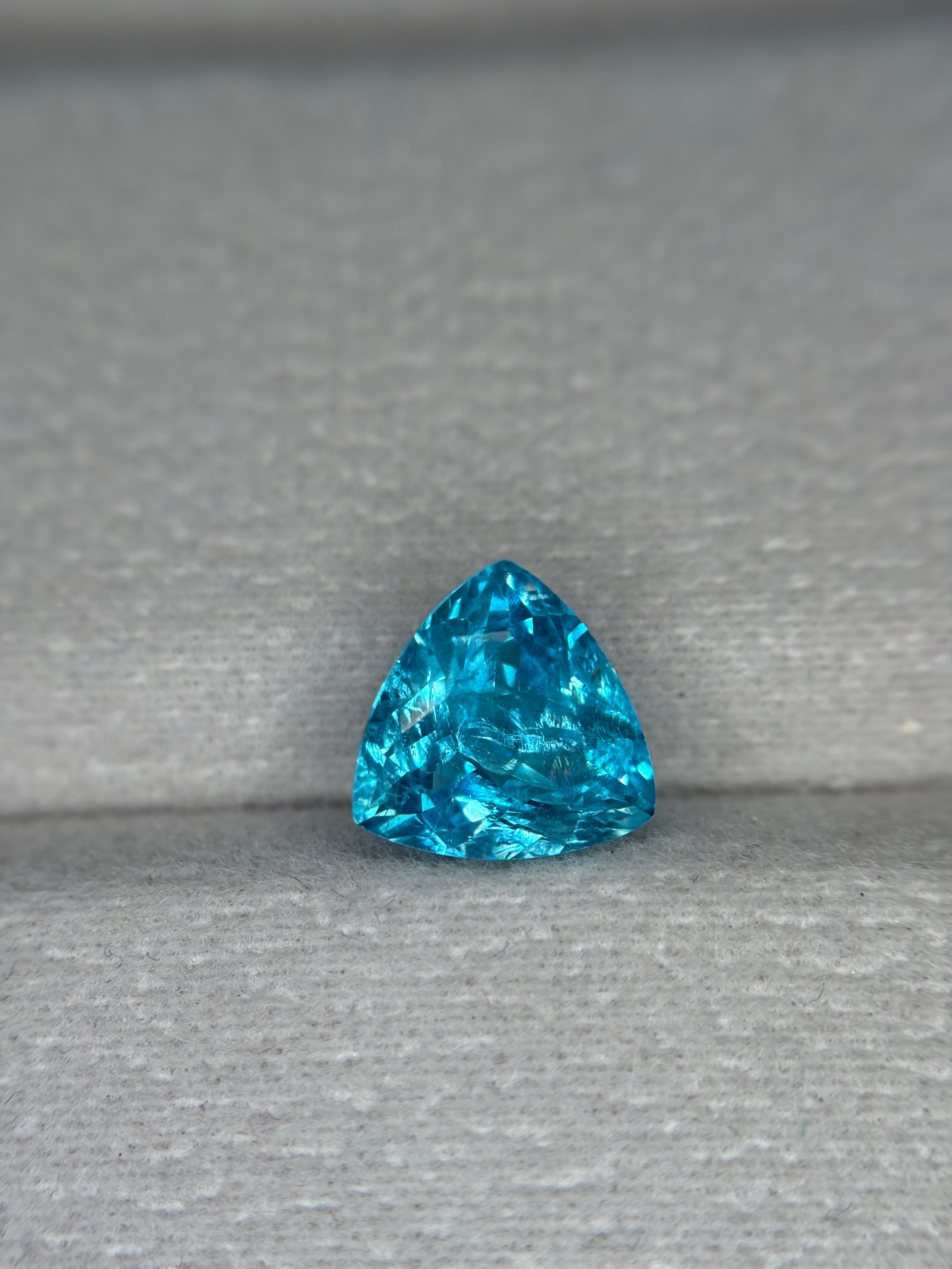 2.50ct Neon Apatite Trillion  THAIC0486