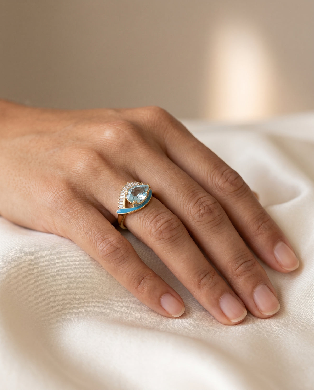 Mati - 2.8crts Blue Aquamarine and 0.2 crts Diamond Pear Eye Ring HOA013