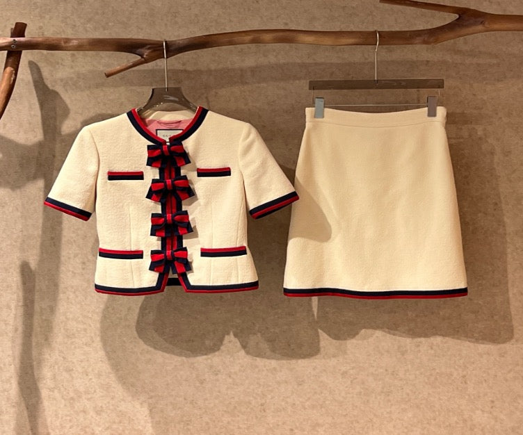 Gucci red and blue striped bow-tie jacket and skirt set / Size 40 / 99% new / 42549 SYCF42549