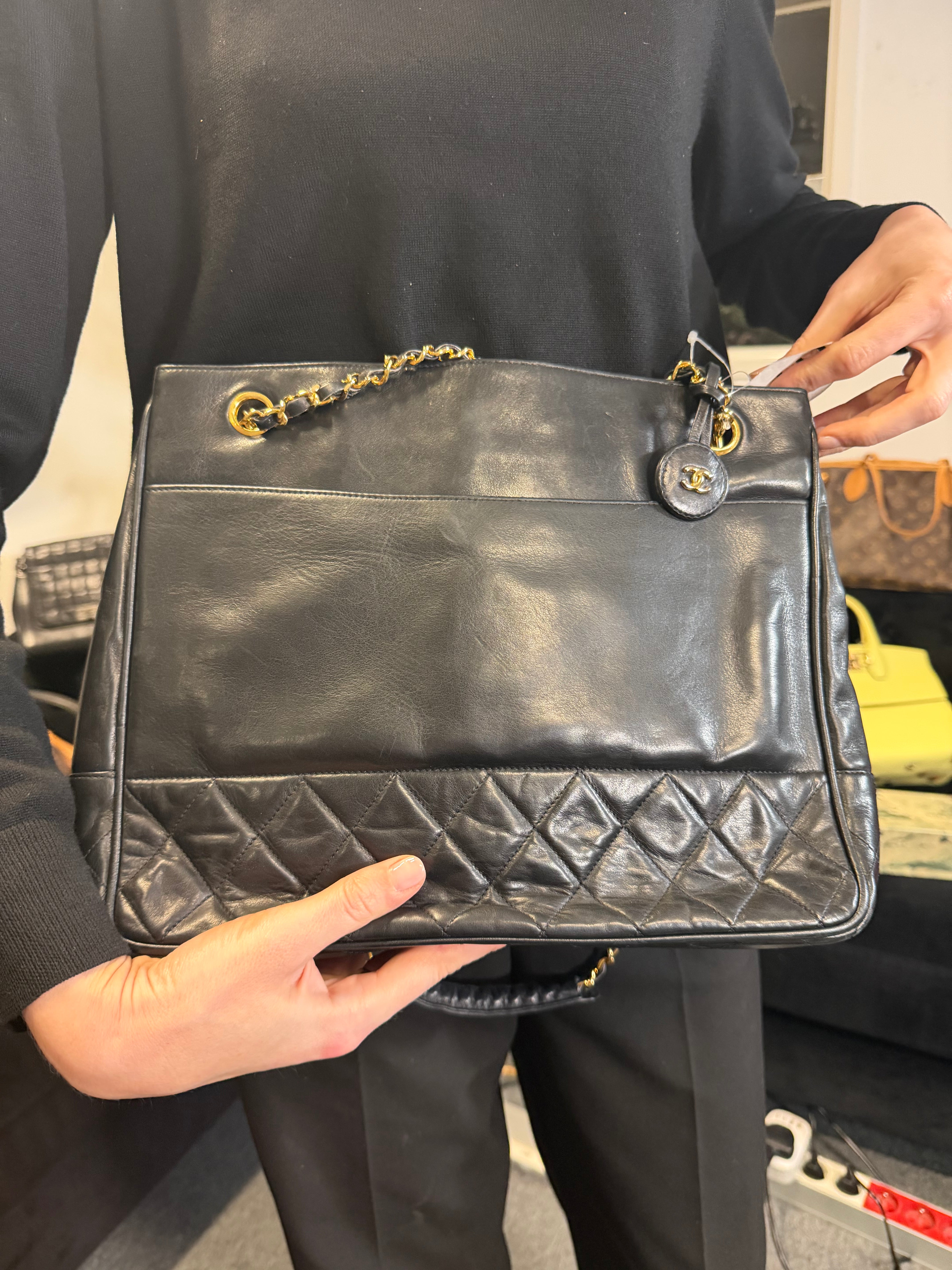 Chanel Matelasse shoulder bag black AKC0685 - 0yh11obh4zog