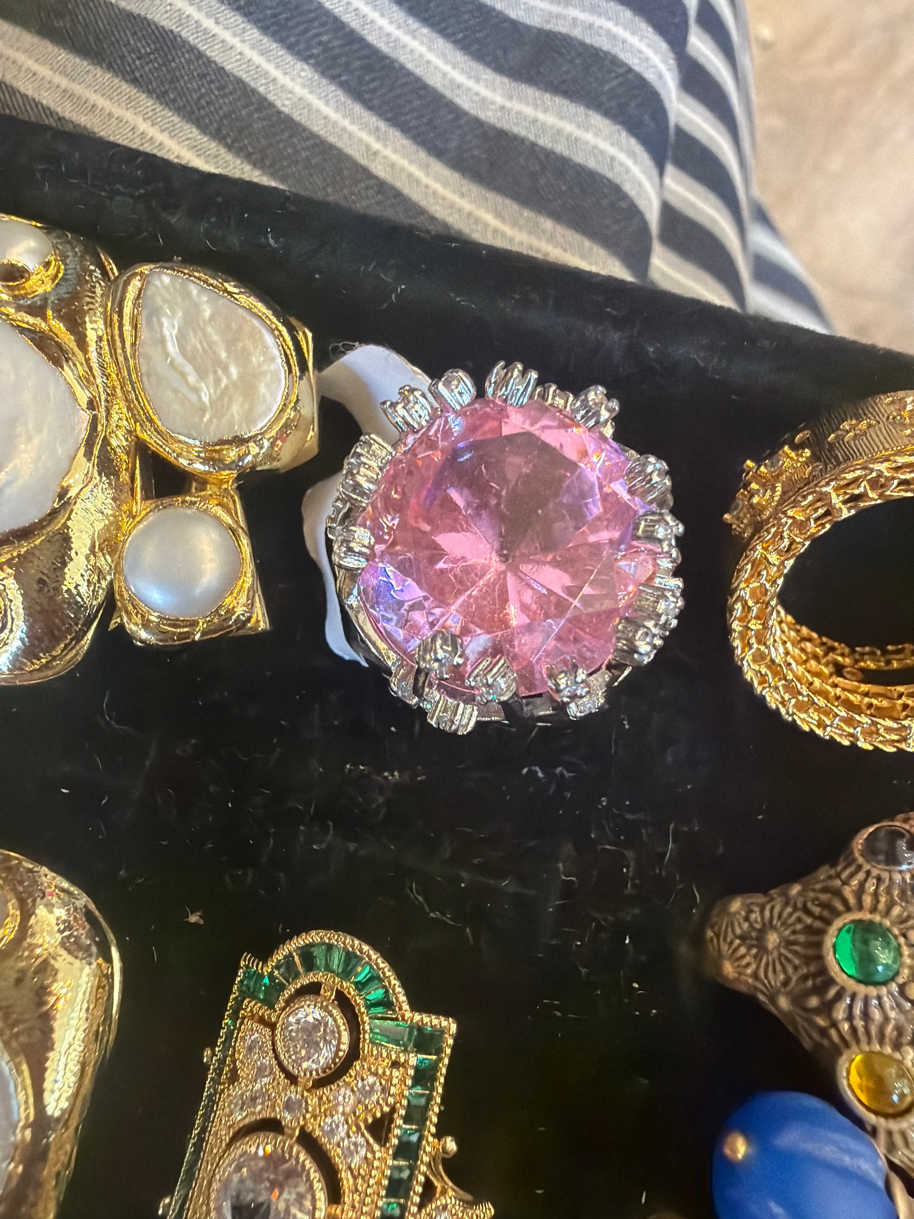 For alexandrine - African brands ring  AKC1430