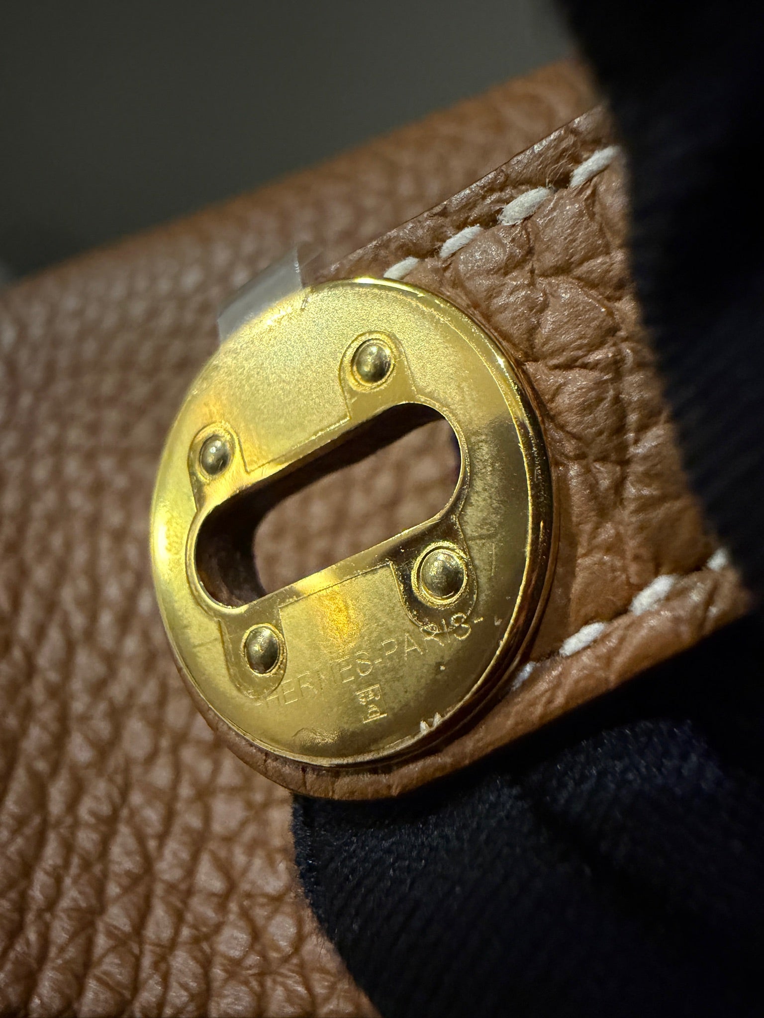 Hermès Mini Lindy 20 Gold GHW