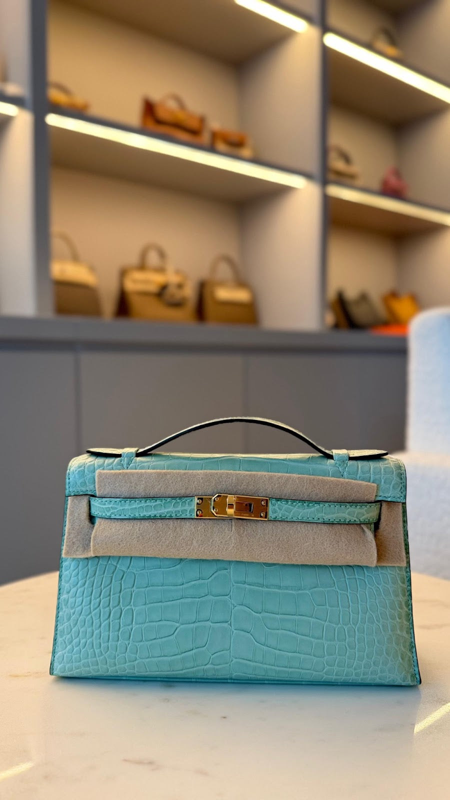 Kelly Pochette 22 Vert Deau	Matte Alligator with Gold Hardware AGC3211