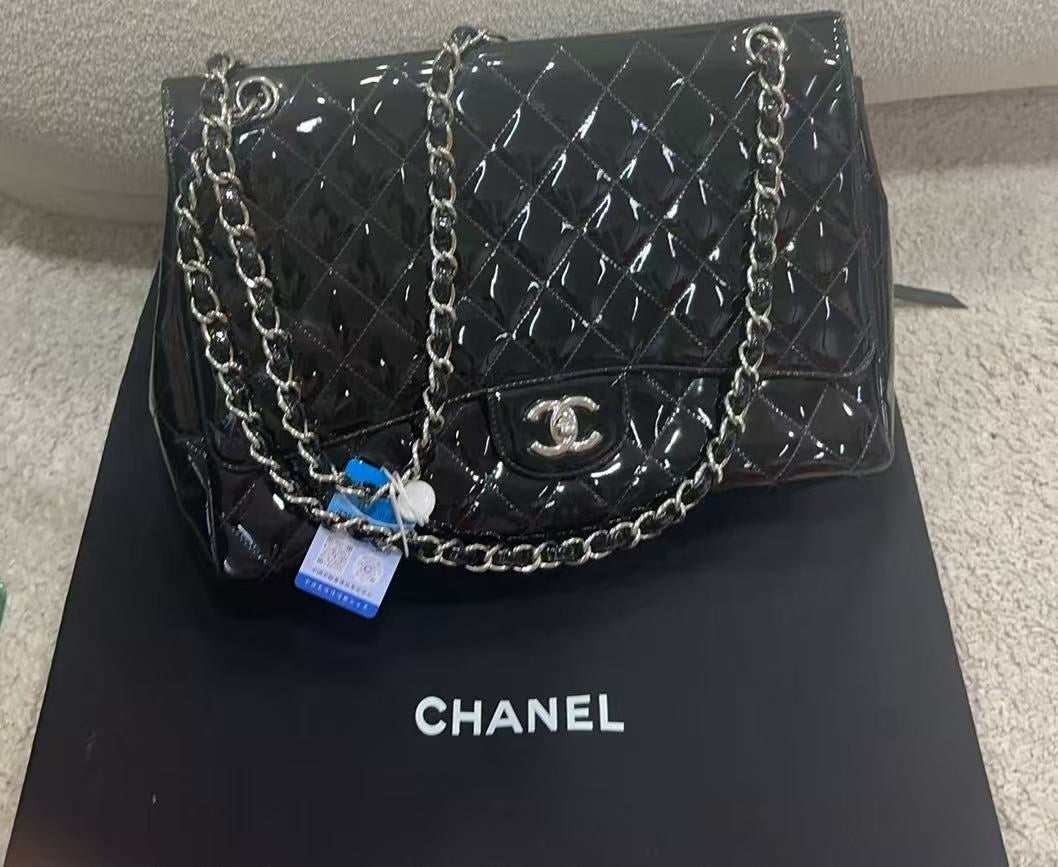 Chanel classic flap maxi patent Leather bag  33*23 ALC3678