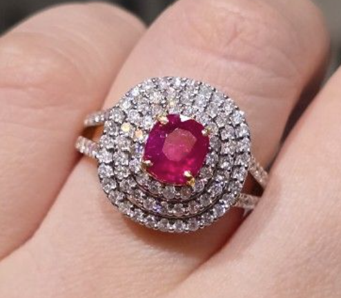 1.20ct Unheated Burma Ruby with natural diamonds in 18K gold setting SKH1102
