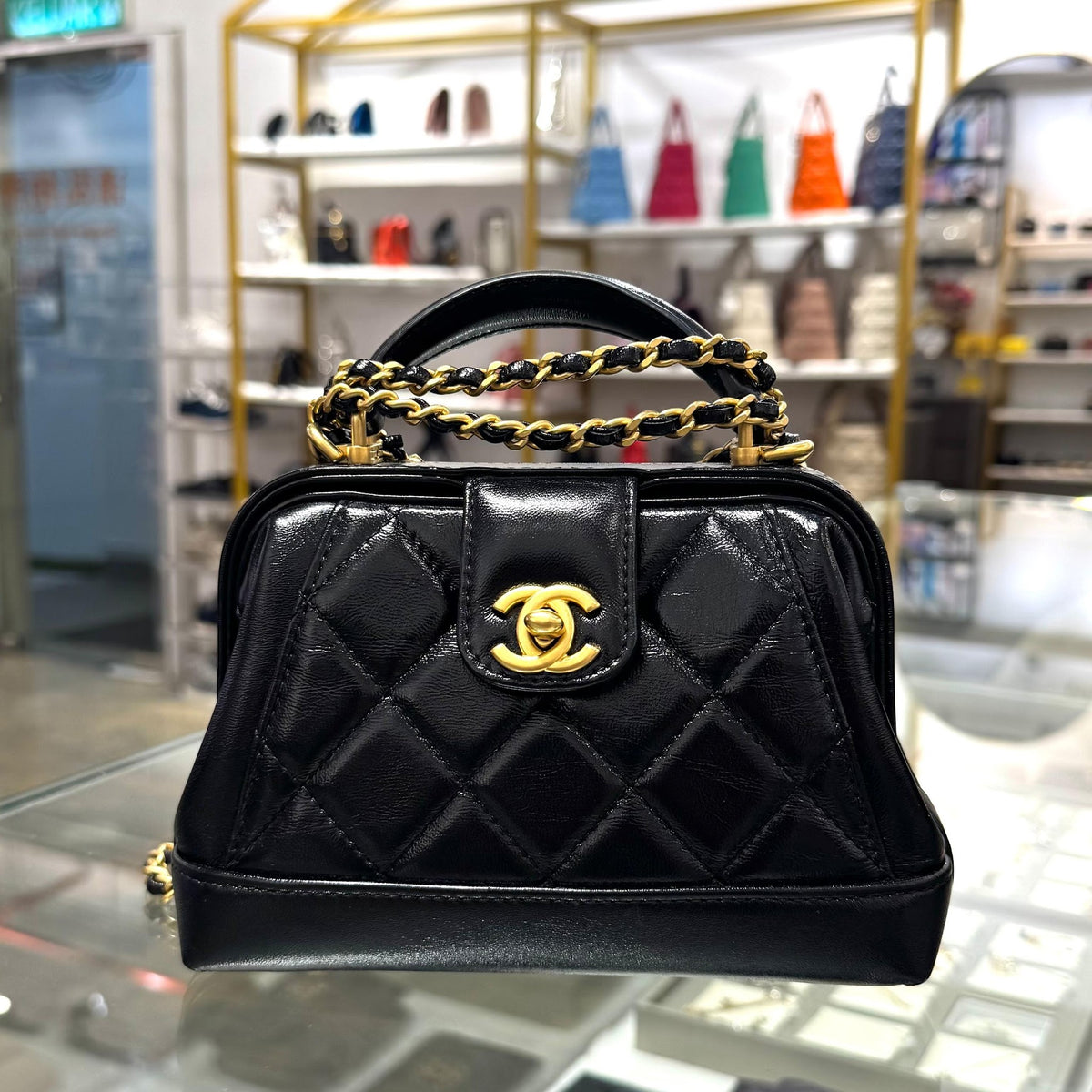 BALCK CALFSKIN LEATHER 24A MINI DOCTOR VANITY BAG IN GHW HB6427