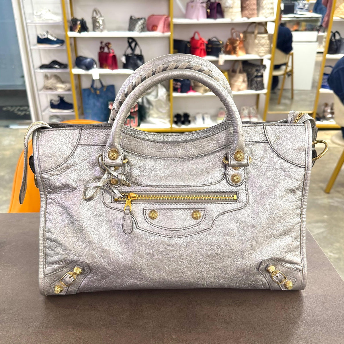 METALLIC SILVER LAMBSKIN LEATHER CRINKLED TEXTURE CLASSIC CITY BAG IN GHW  HB7266