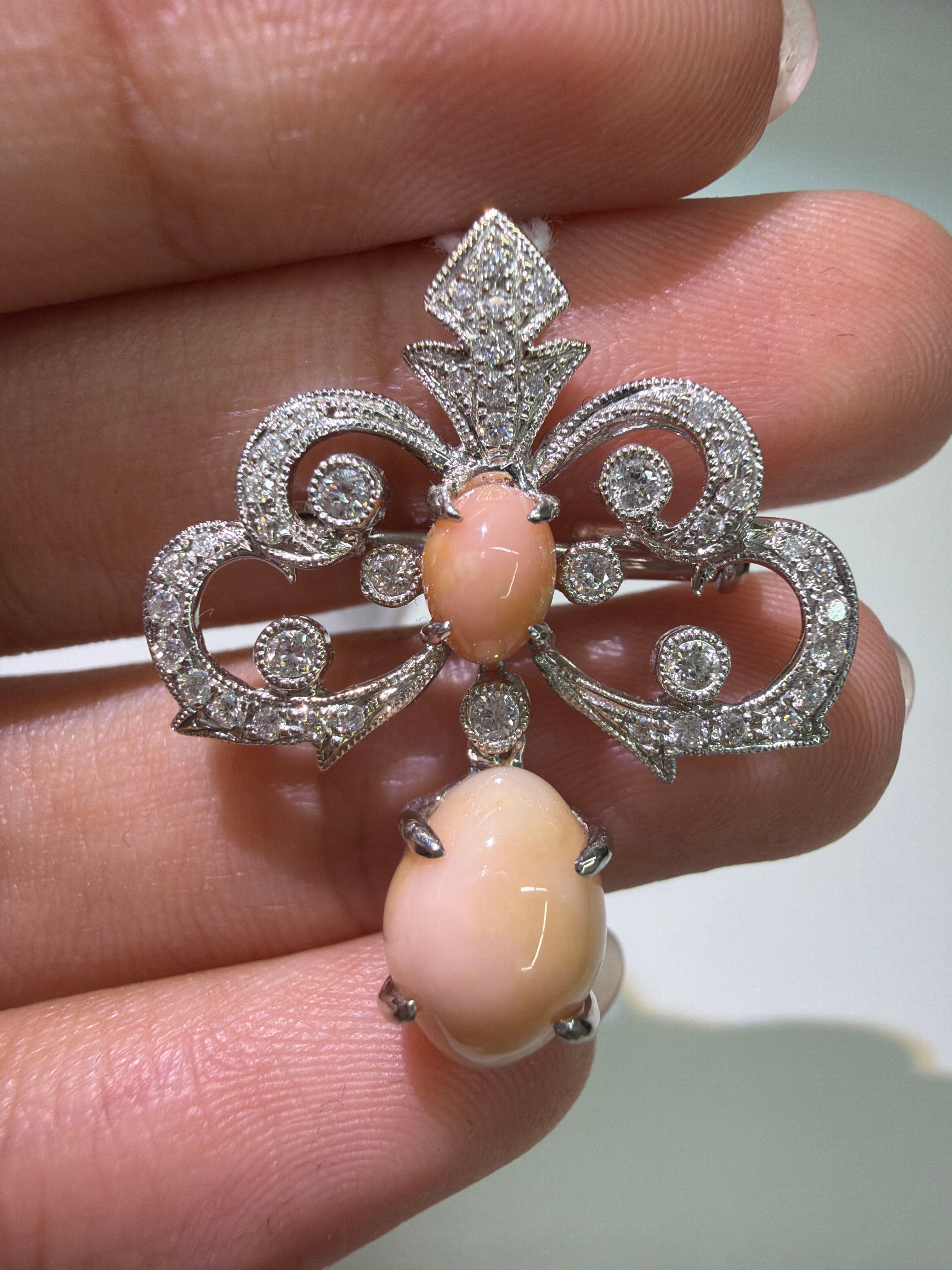Conch Pearl Pendant in 18KWG / C14.49ct / D0.30ct 6103 JJC0708