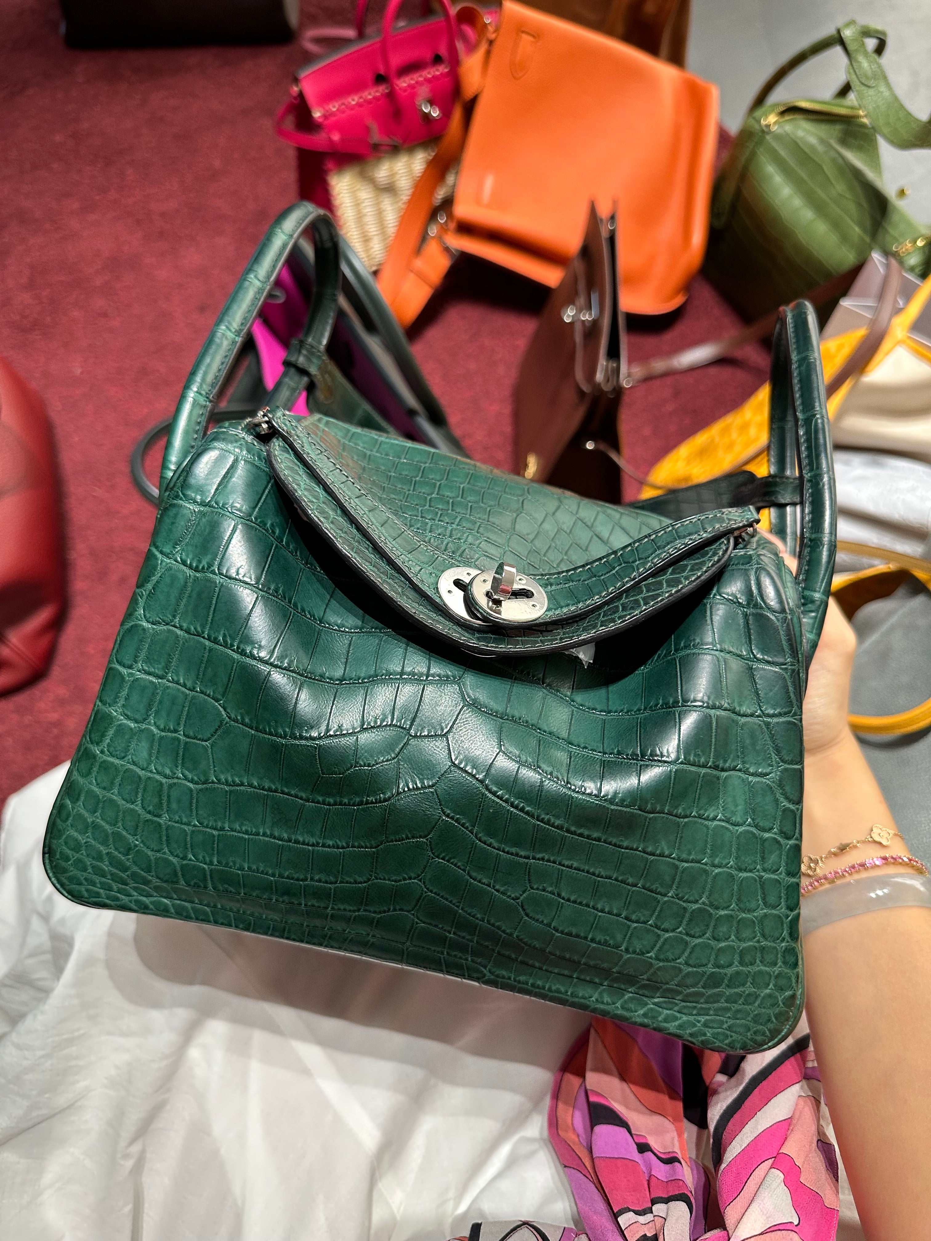 HERMES LINDY 26 Matte alligator PHW VERT TITIEN AVCSH2043