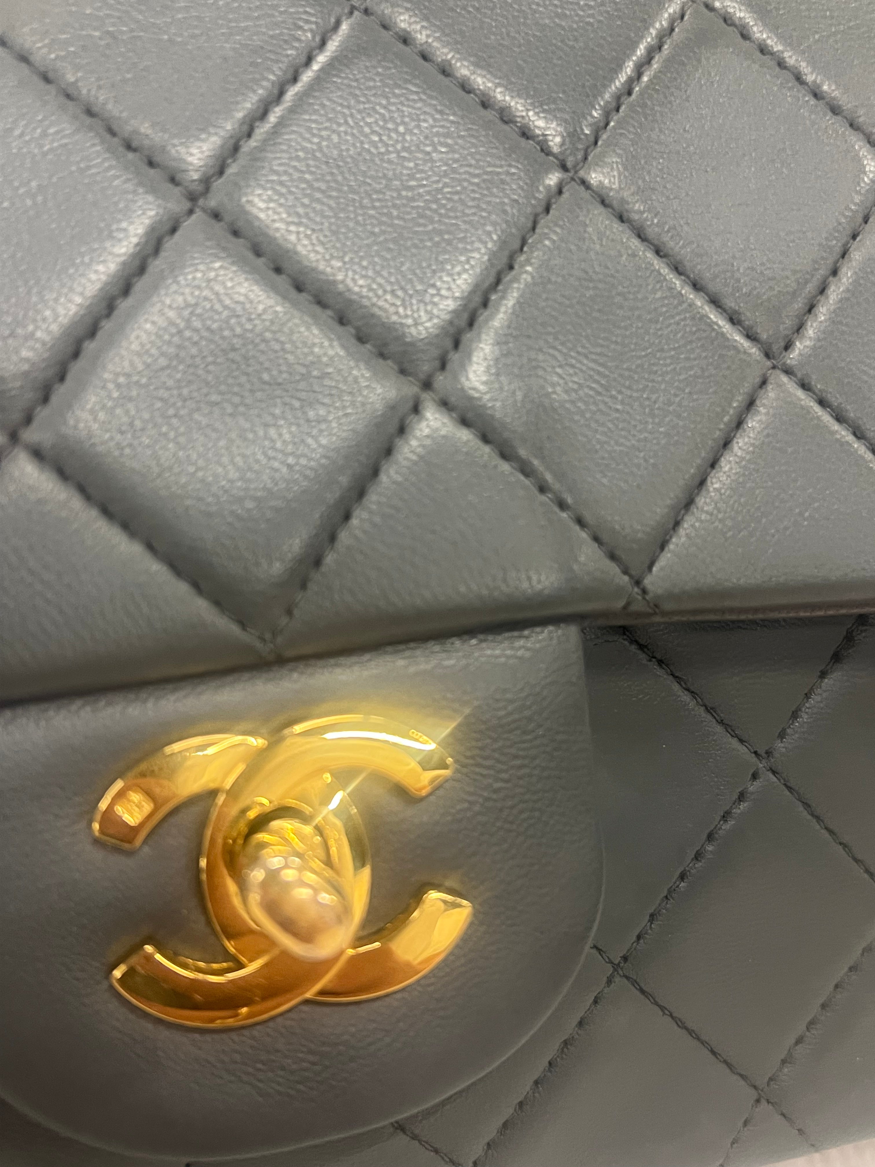 Chanel Classic Medium Lamb GHW Grey DXBS2338