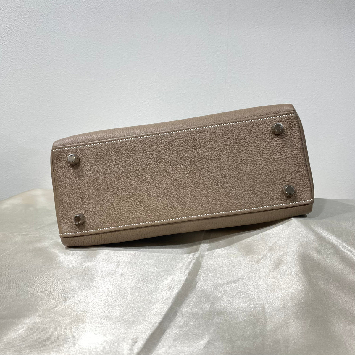 Hermes Kelly 25 in Etoupe Togo with PHW