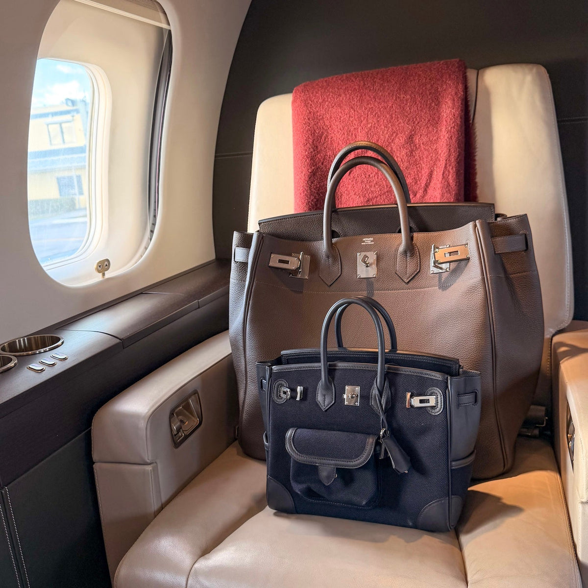 Hermes Hac and Cargo on private jet