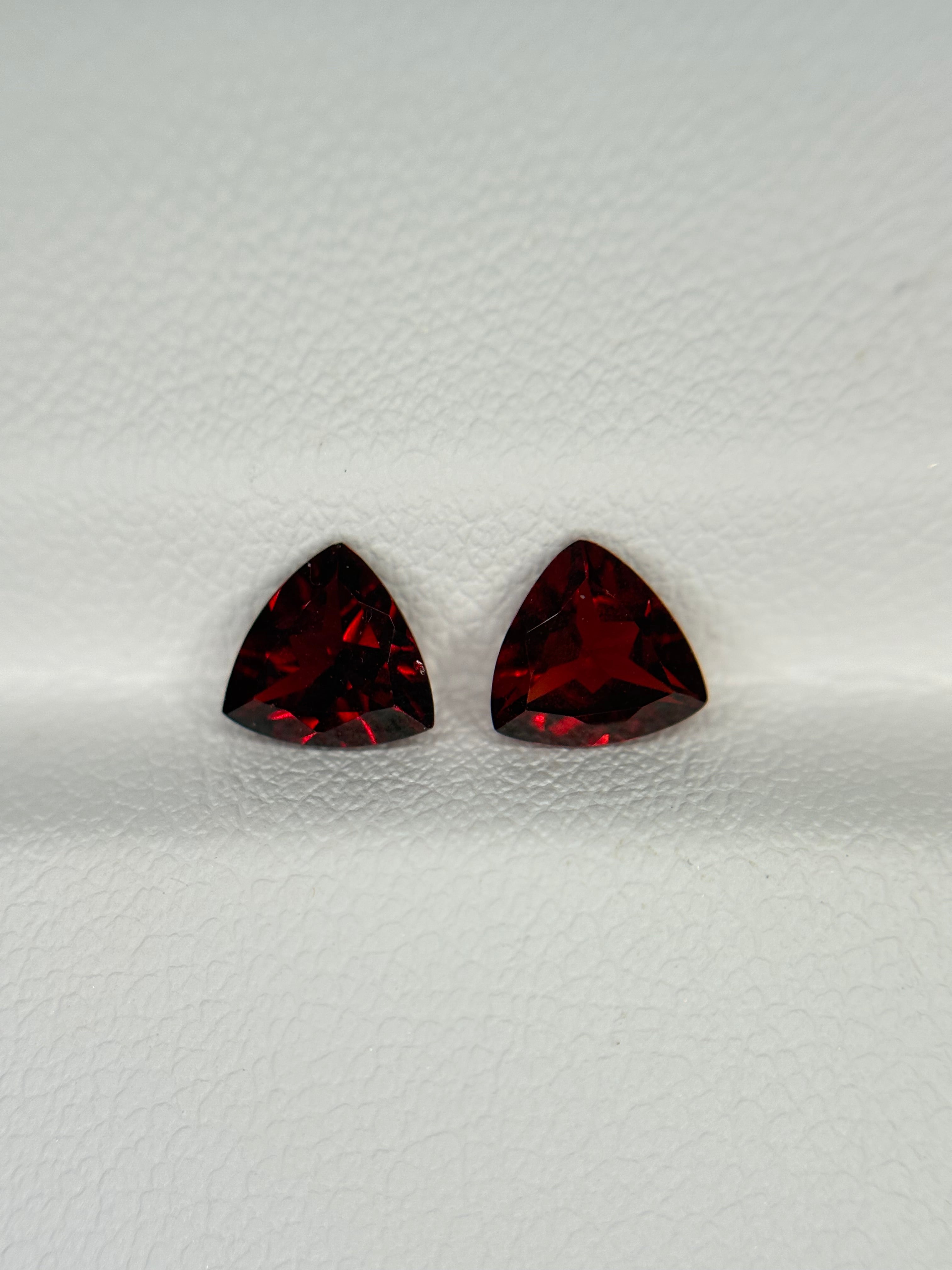 1.55ct Red Garnet Trillion PAIR THAIC0641