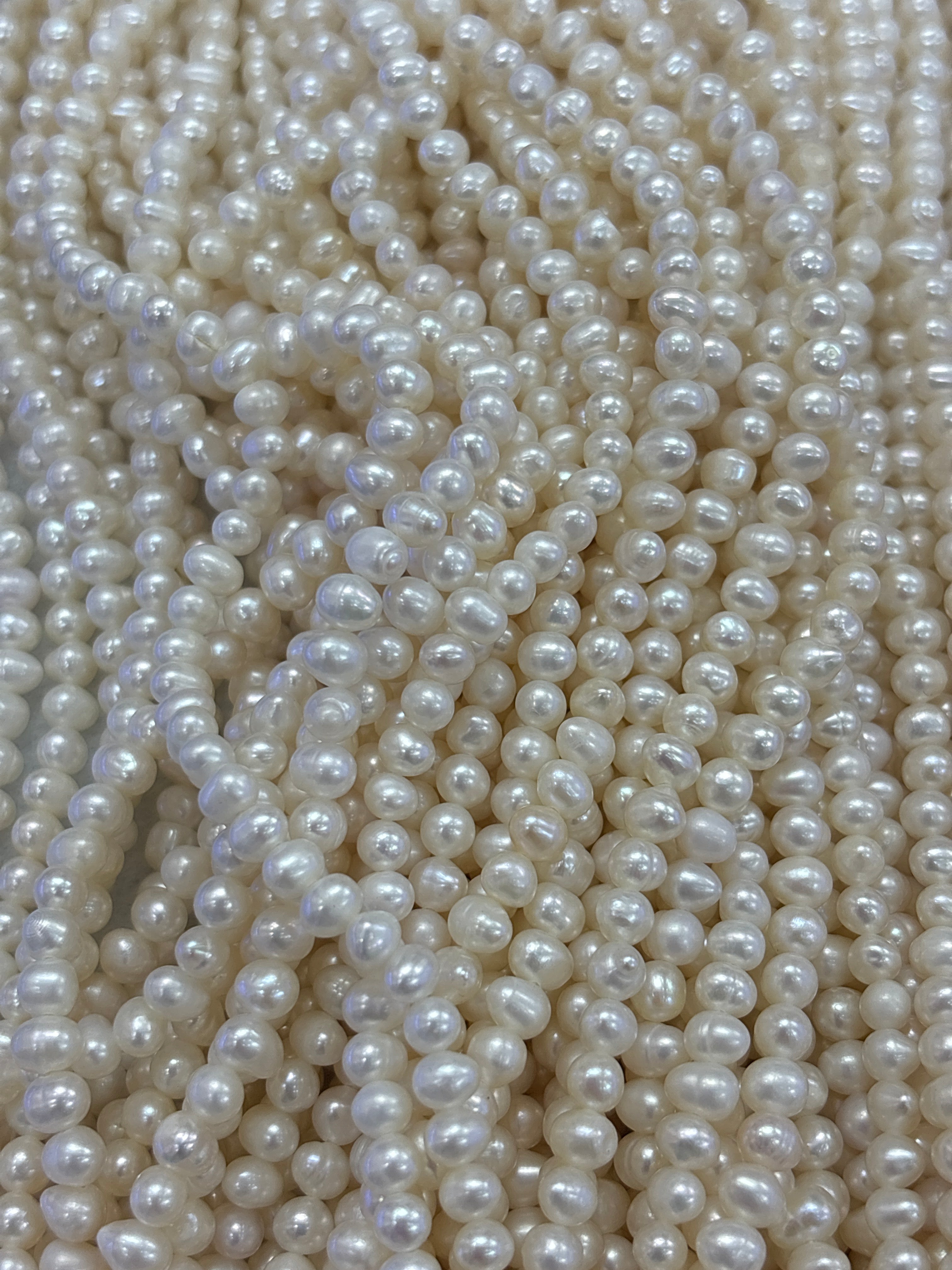 Freshwater Pearls 4-5mm  DXBCS0626