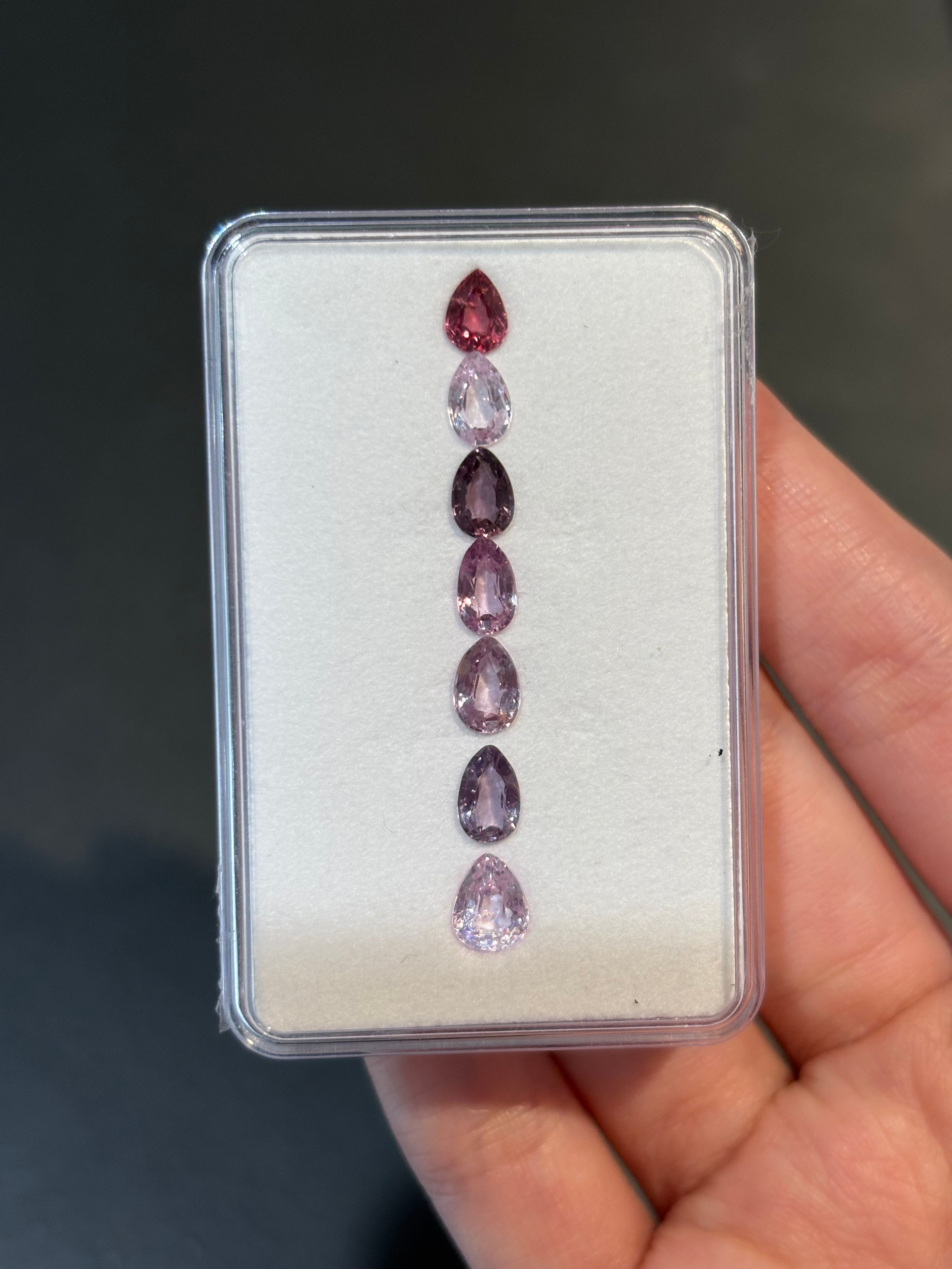 4.00ct Spinel Pear Set 7pcs DXBCS5701