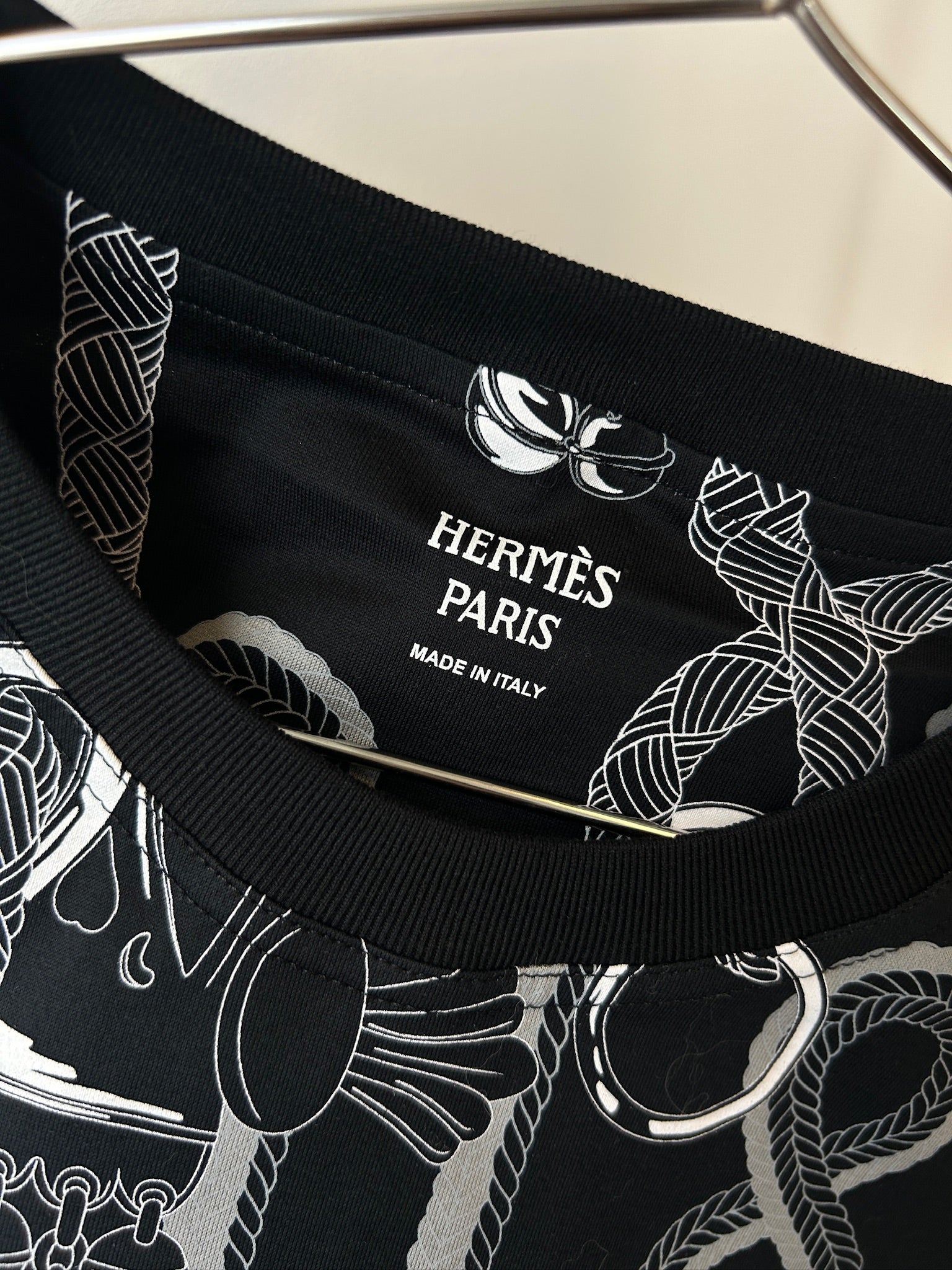 Size 40 - Hermès Palefroi Remix Black straight t-shirt