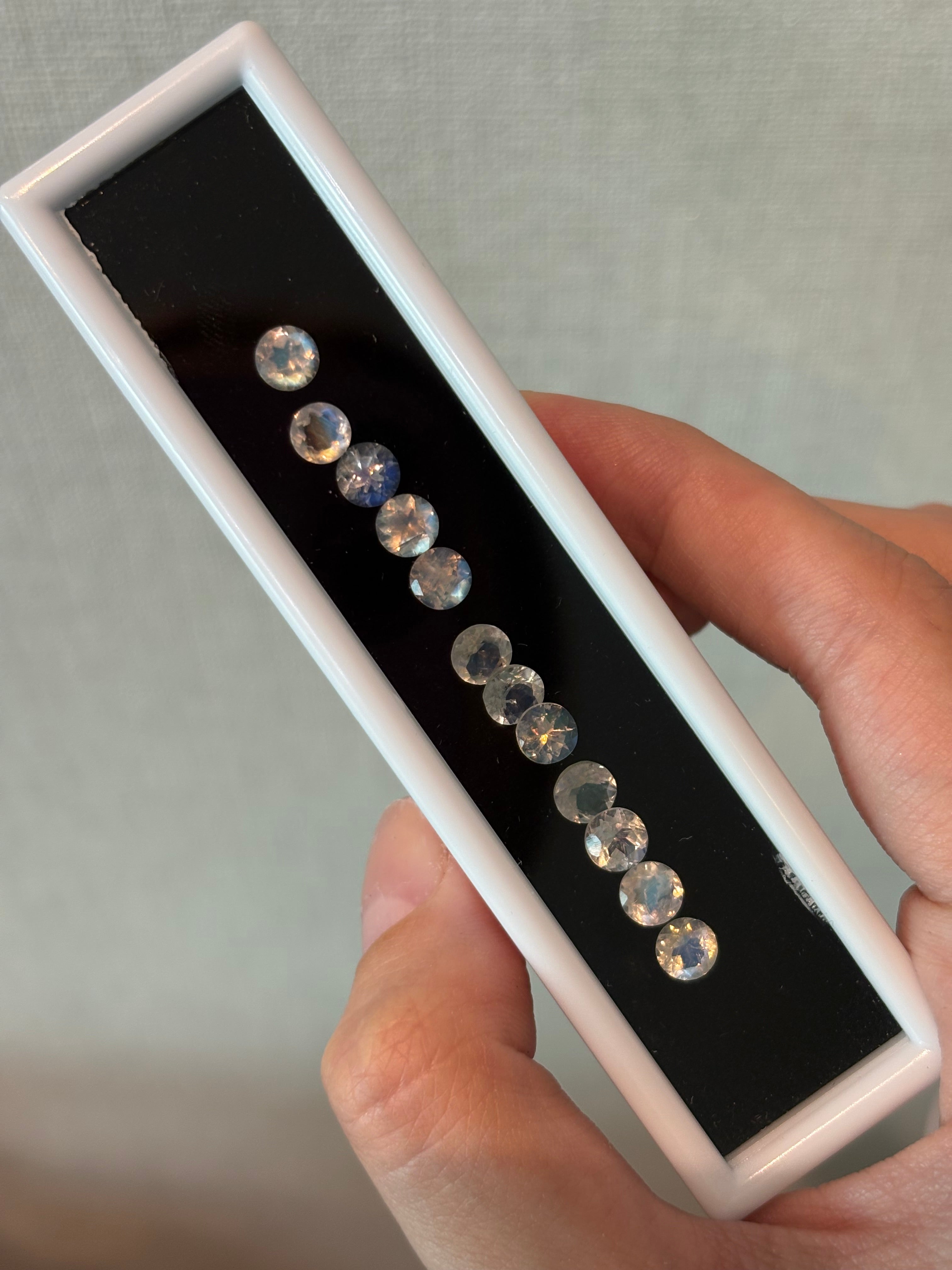 6.50ct Rainbow Moonstone Round Calibration Set 5mm (12 pcs) THAIC0175