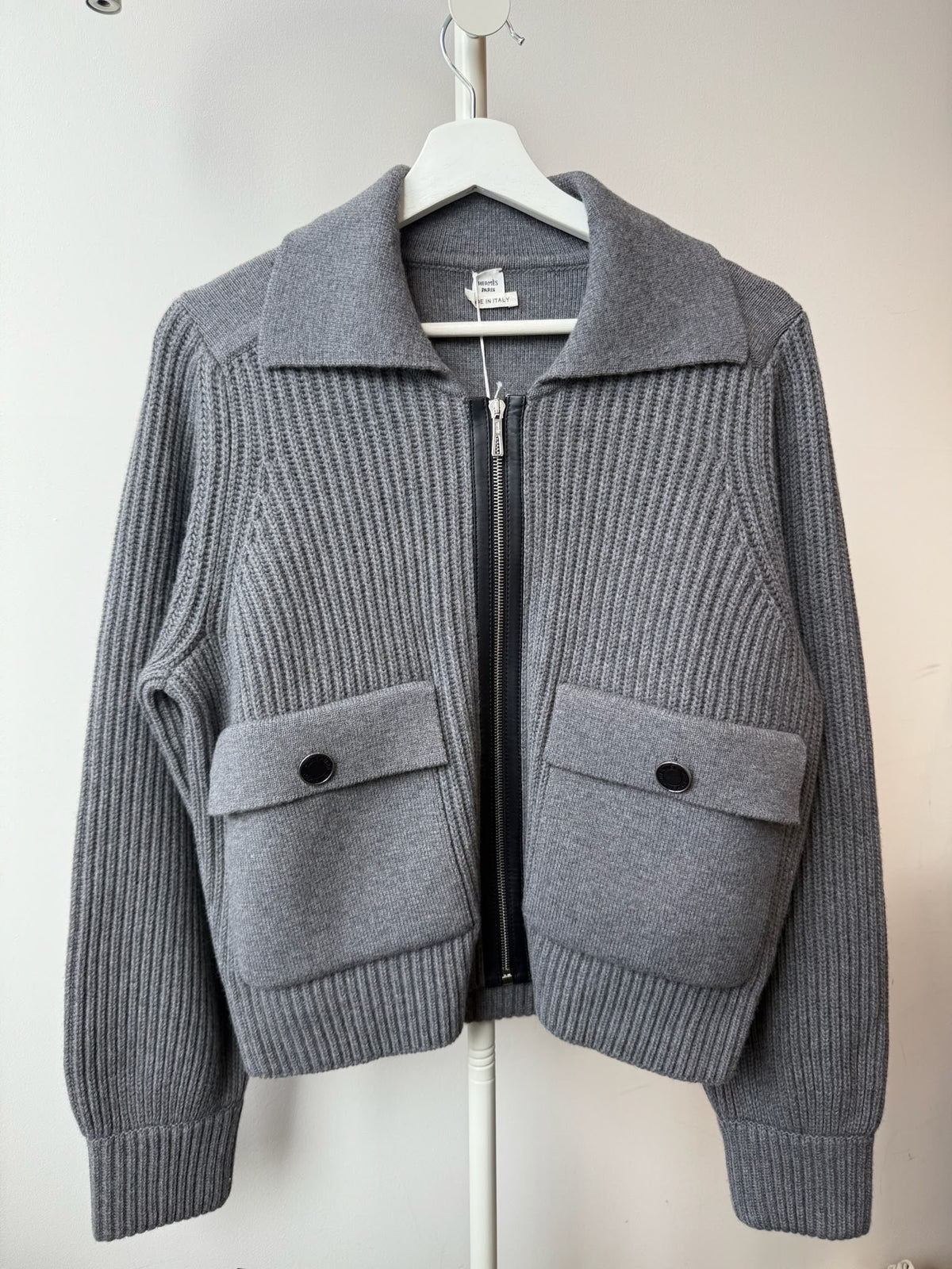 Grey Hermes cardigan 42 for SS AKC1583