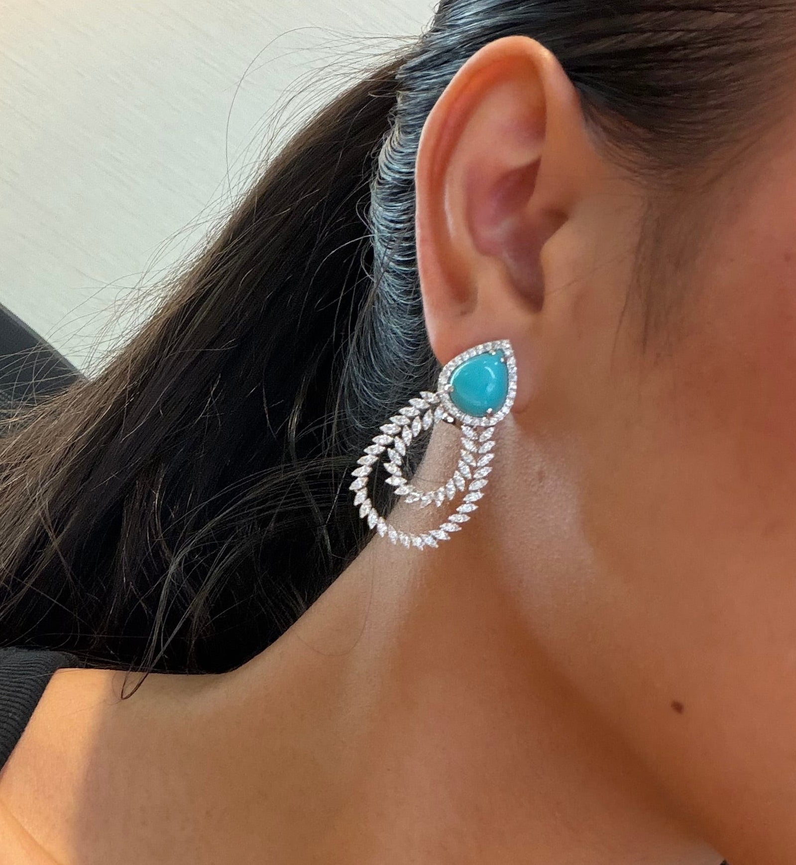 Earring in 18K WG - Turquoise + D1.80 876199 JJC2070