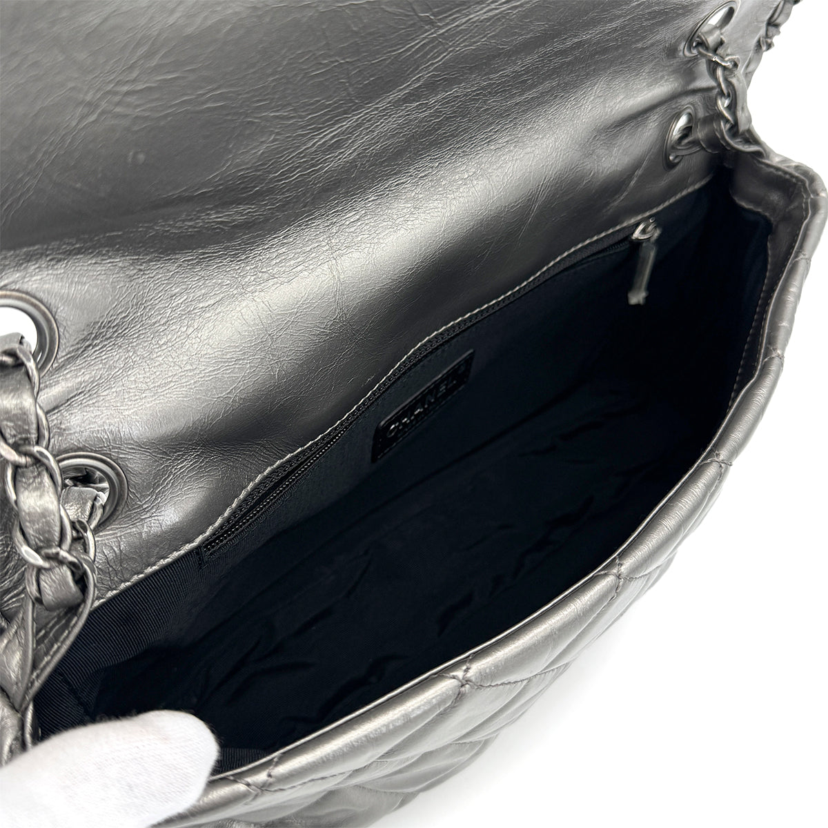 CHANEL LUXURY LINE CHAIN SHOULDER BAG SILVER LEATHER 90319941