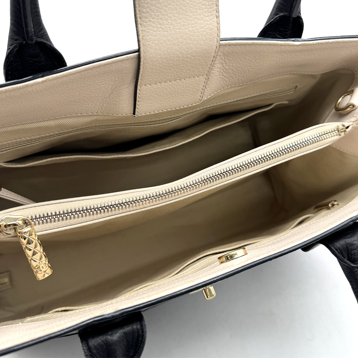 CHANEL NEO EXECUTIVE TOTE BAG LARGE BLACK BEIGE LEATHER GOLD HARDWARE 90327099