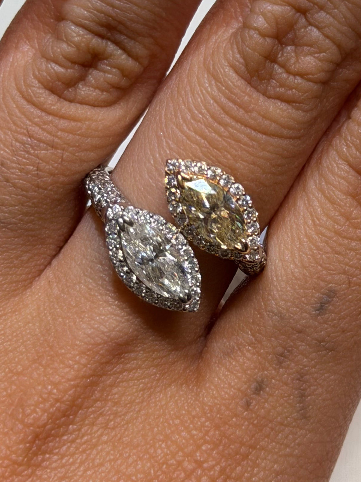 PT900/18K 7.60g D1.016ct I color SI clarity D1.009ct Light Champagne SI clarity, 0.75ct diamonds JJC